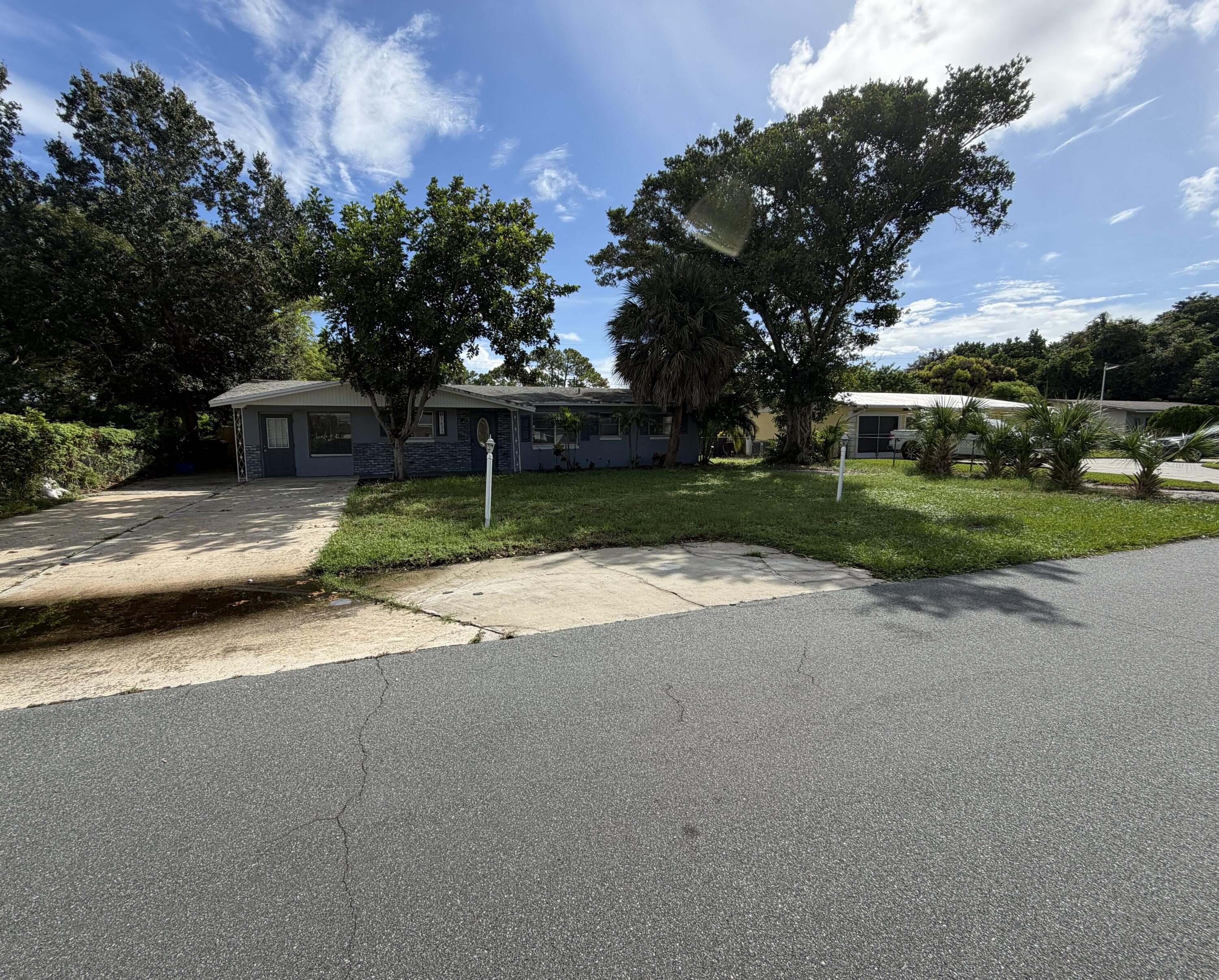 En Renta 1633 SE ARAPAHO Avenue, Stuart, FL 34994, Stuart, FL 34994