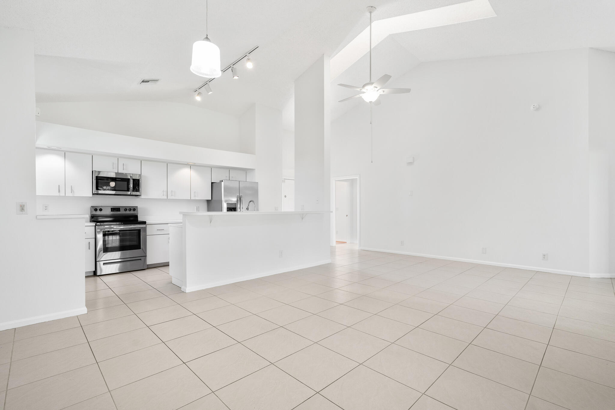 Foto de propiedad en 8049 ABERDEEN Drive 202, Boynton Beach, FL 33472 Boynton Beach con MLS# 