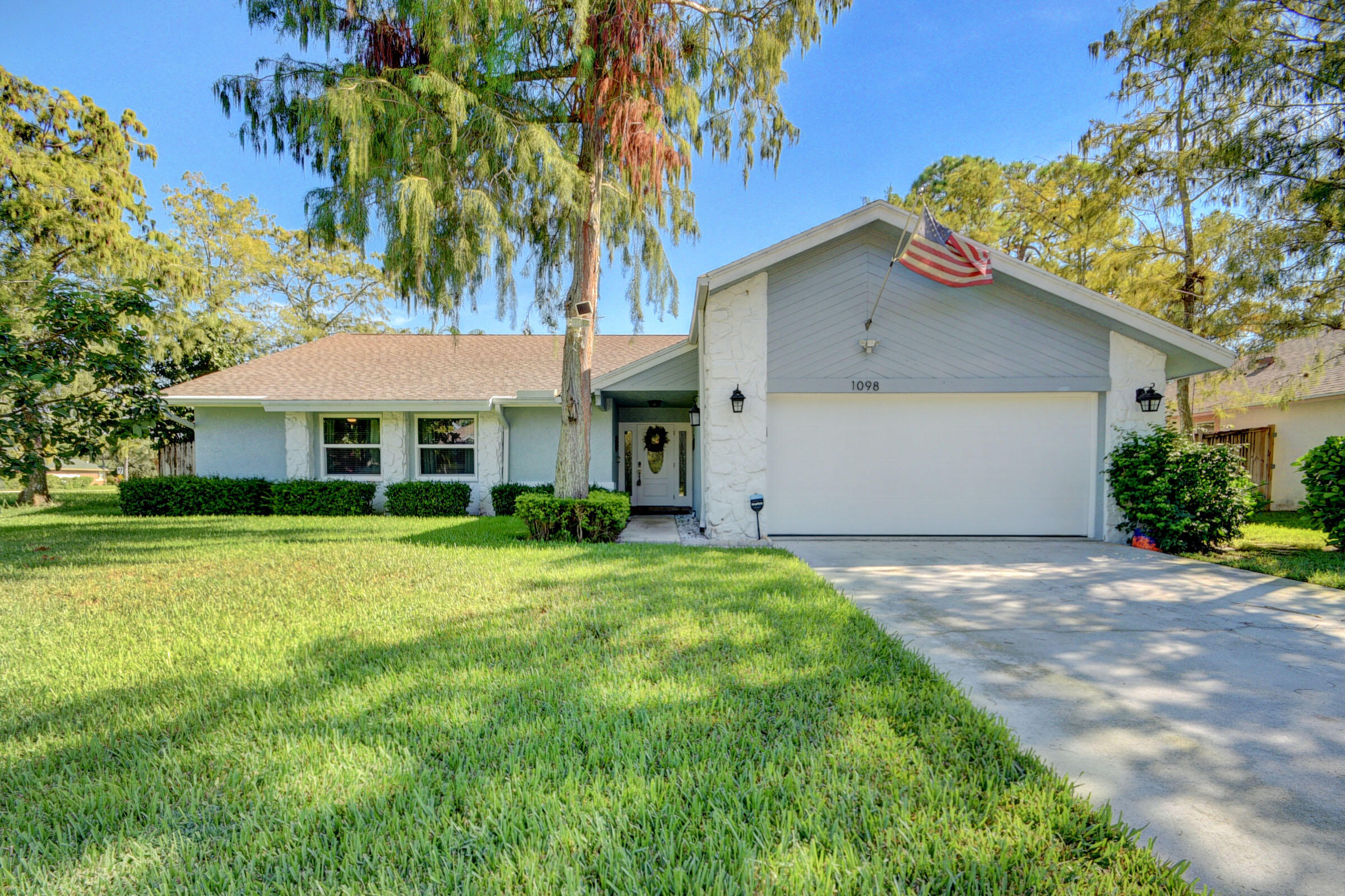 Foto de propiedad en 1098 Primrose Lane, Wellington, FL 33414 Wellington con MLS# 