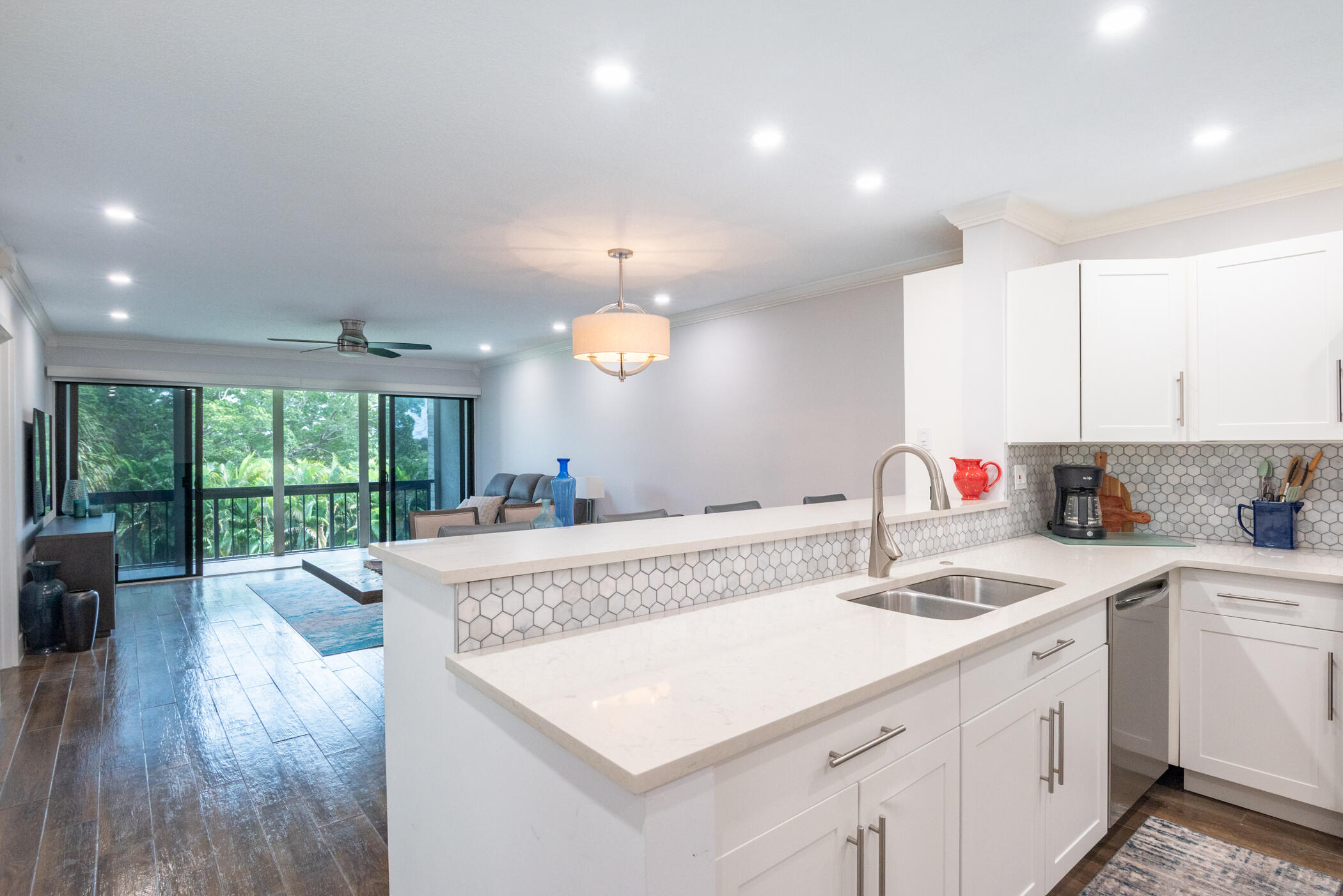 Foto de propiedad en 2500 PRESIDENTIAL Way 304, West Palm Beach, FL 33401 West Palm Beach con MLS# 