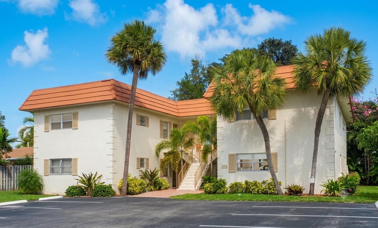 Foto de propiedad en 5220 NE 14TH Way 8, Fort Lauderdale, FL 33334 Fort Lauderdale con MLS# 