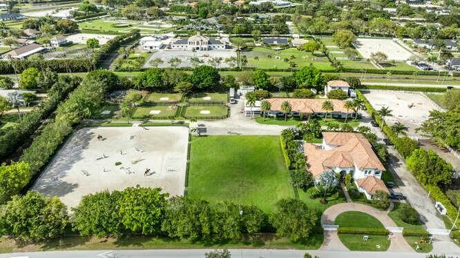 Foto de propiedad en 14471 EQUESTRIAN Way, Wellington, FL 33414 Wellington con MLS# 