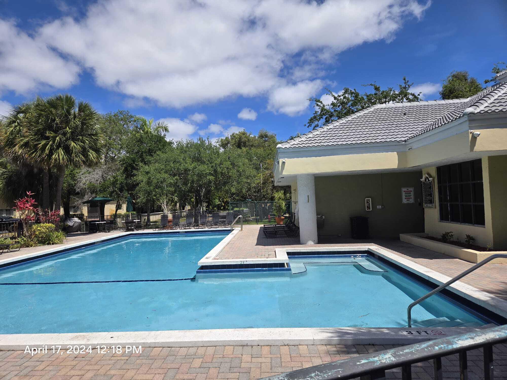 Foto de propiedad en 2445 SW 18TH Terrace 1120, Fort Lauderdale, FL 33315 Fort Lauderdale con MLS# 