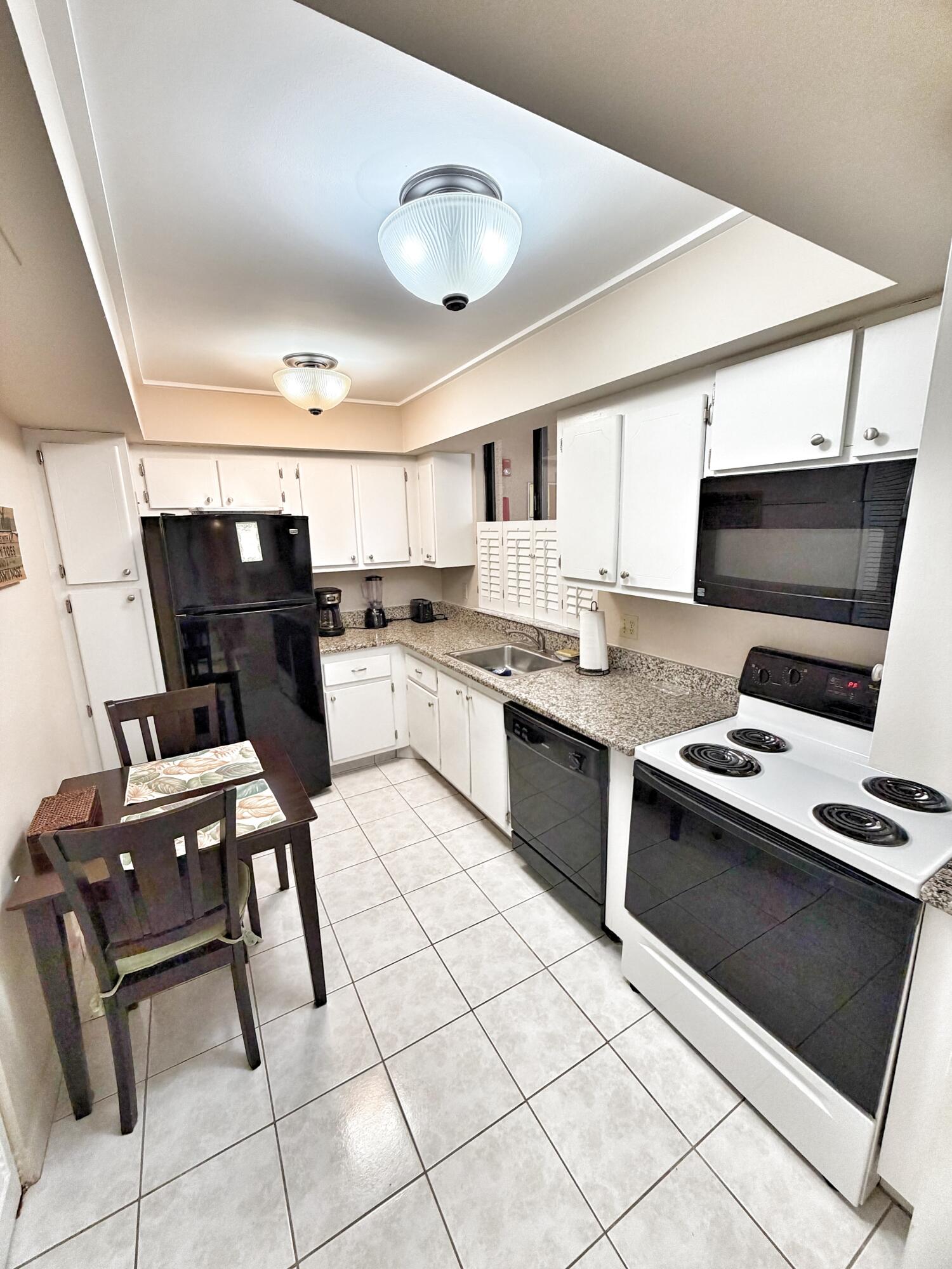 En Venta 3452 NE Causeway Boulevard 102, Hutchinson Island, FL 34957, Hutchinson Island, FL 34957