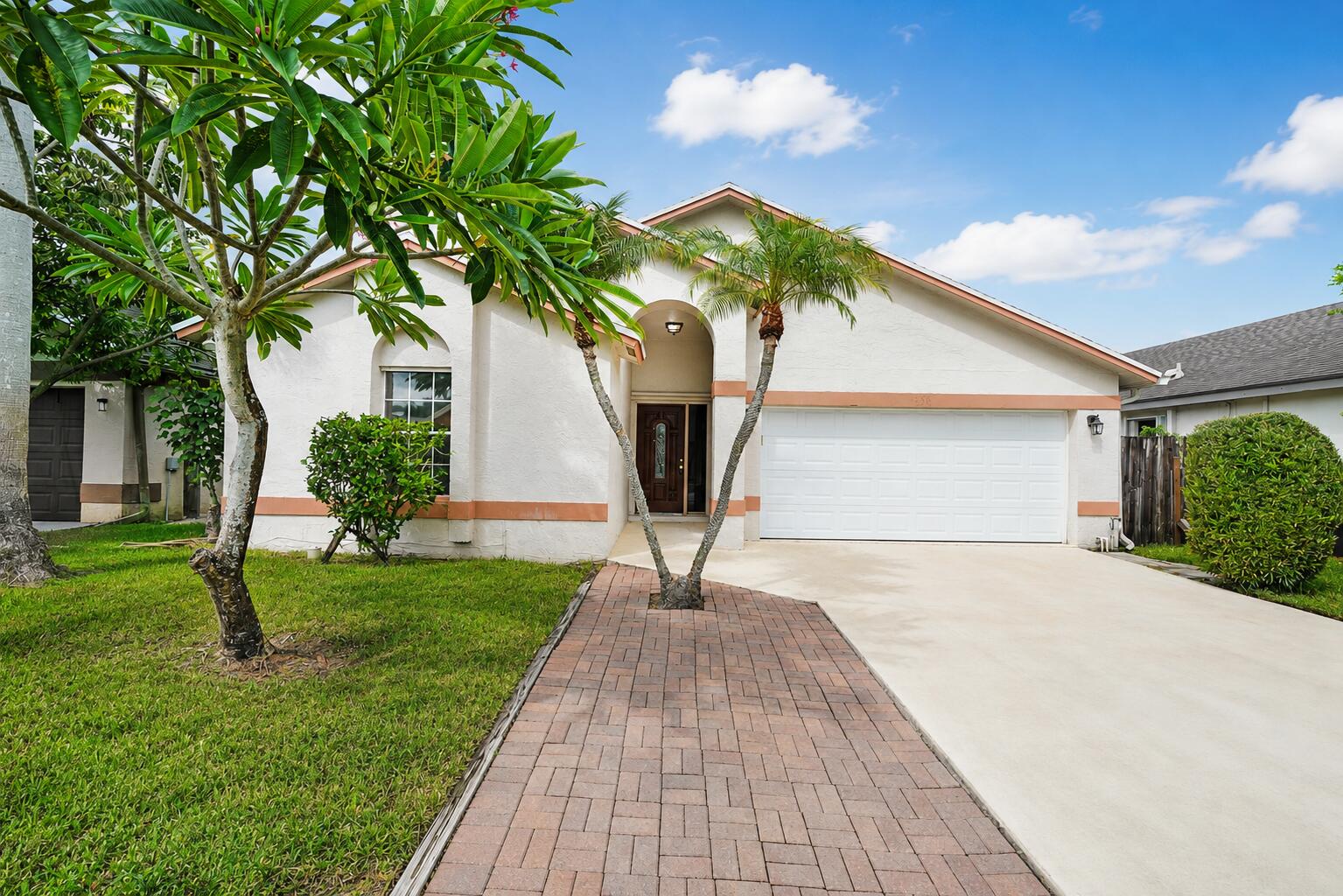 Foto de propiedad en 1296 Waterway Cove Drive, Wellington, FL 33414 Wellington con MLS# 