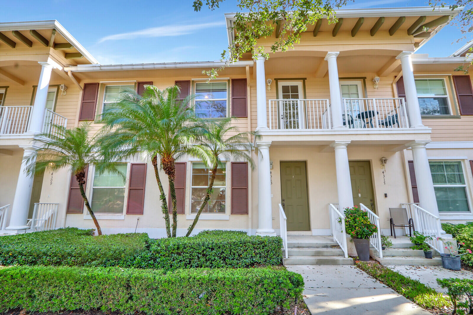 Foto de propiedad en 4313 PARKSIDE Drive, Jupiter, FL 33458 Jupiter con MLS# 