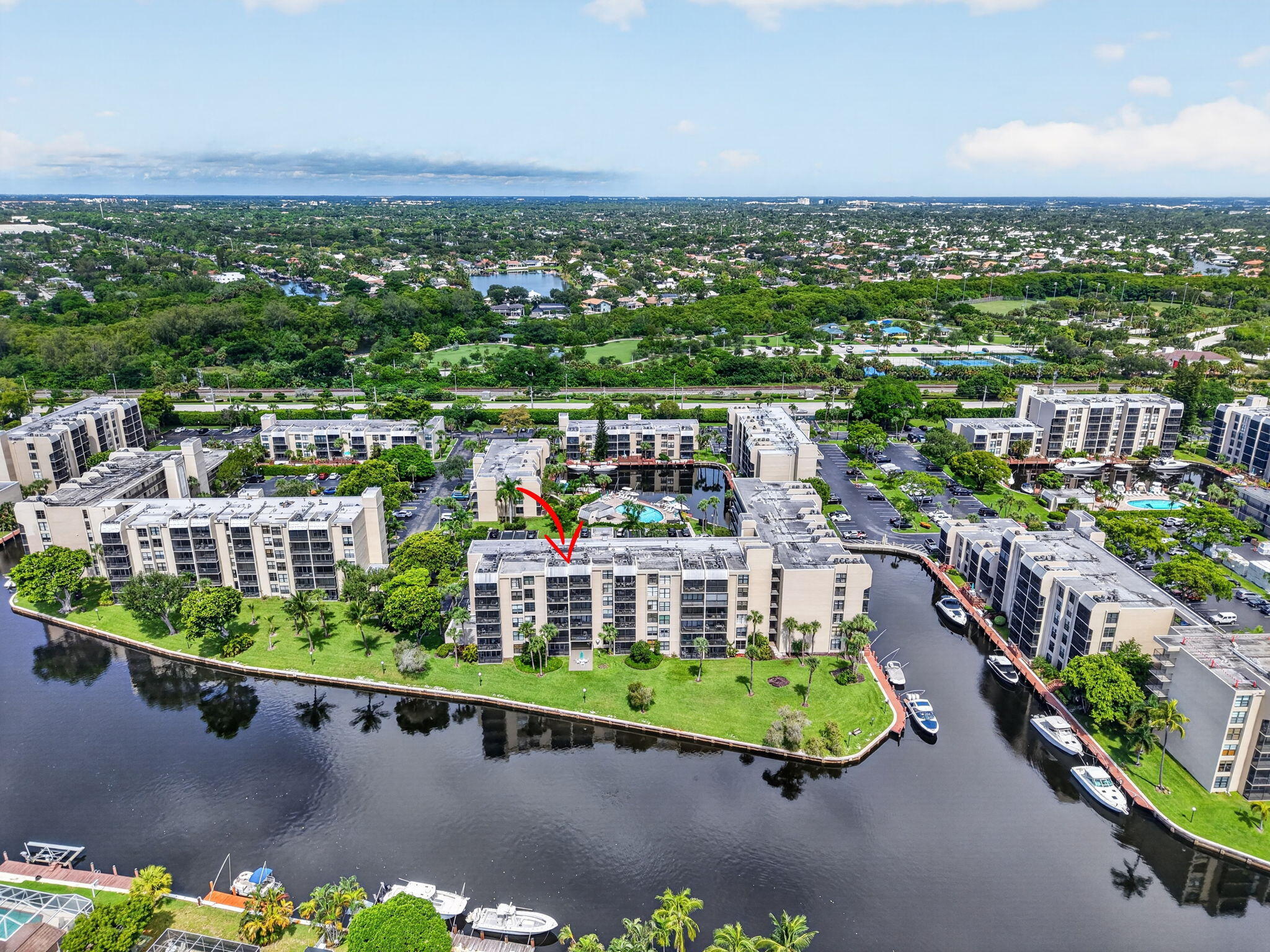 Foto de propiedad en 13 ROYAL PALM Way 5050, Boca Raton, FL 33432 Boca Raton con MLS# 