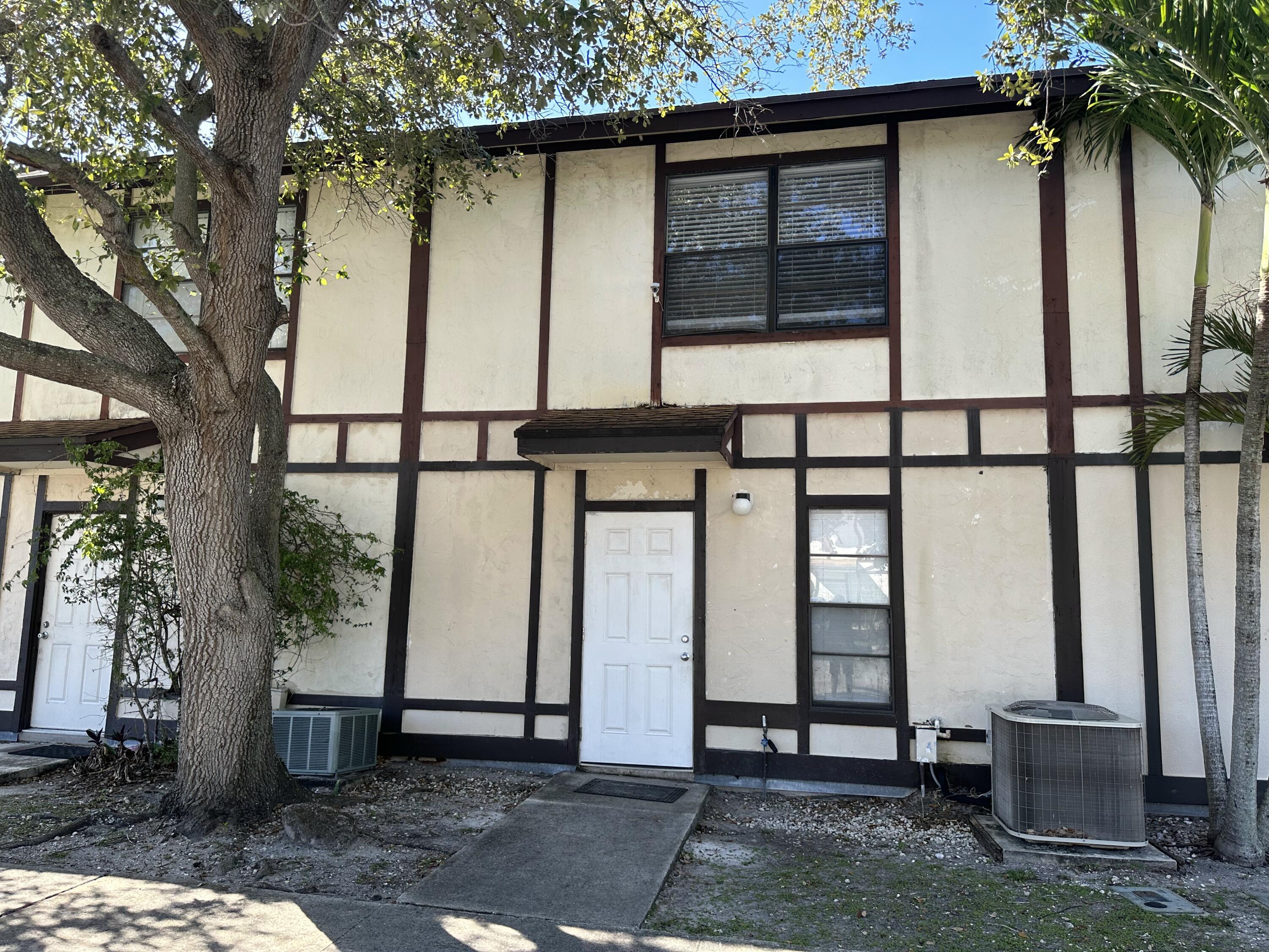 Foto de propiedad en 5145 BRECKENRIDGE Place 35, West Palm Beach, FL 33417 West Palm Beach con MLS# 