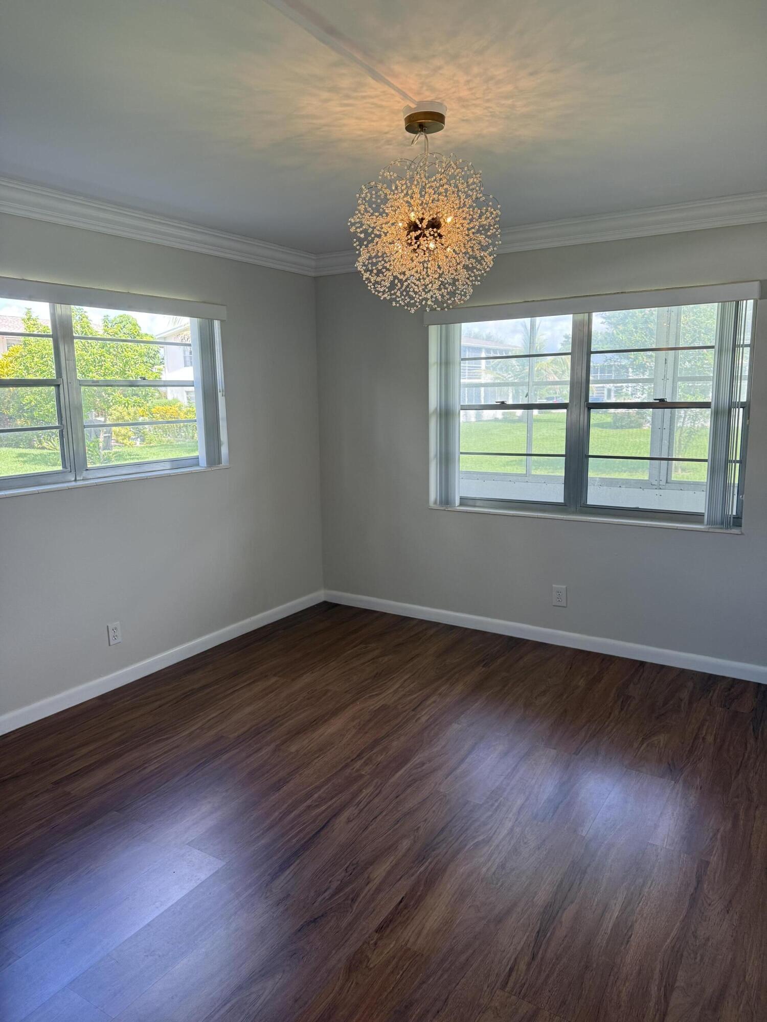 Foto de propiedad en 144 WINDSOR G, West Palm Beach, FL 33417 West Palm Beach con MLS# 
