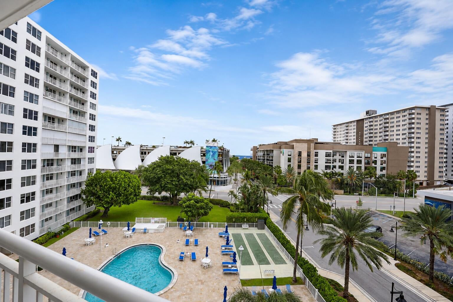 Foto de propiedad en 201 N Ocean Boulevard 608, Pompano Beach, FL 33062 Pompano Beach con MLS# 