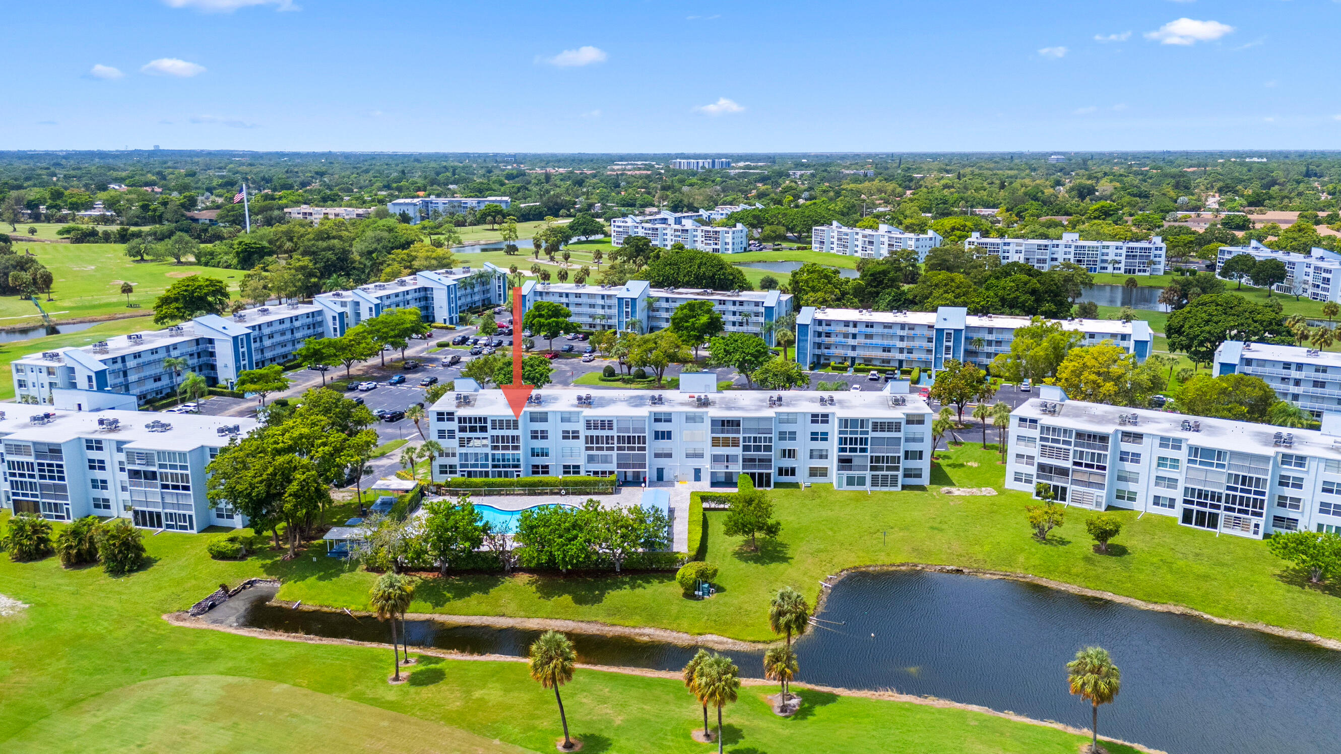 Foto de propiedad en 7624 NW 18TH Street 407, Margate, FL 33063 Margate con MLS# 