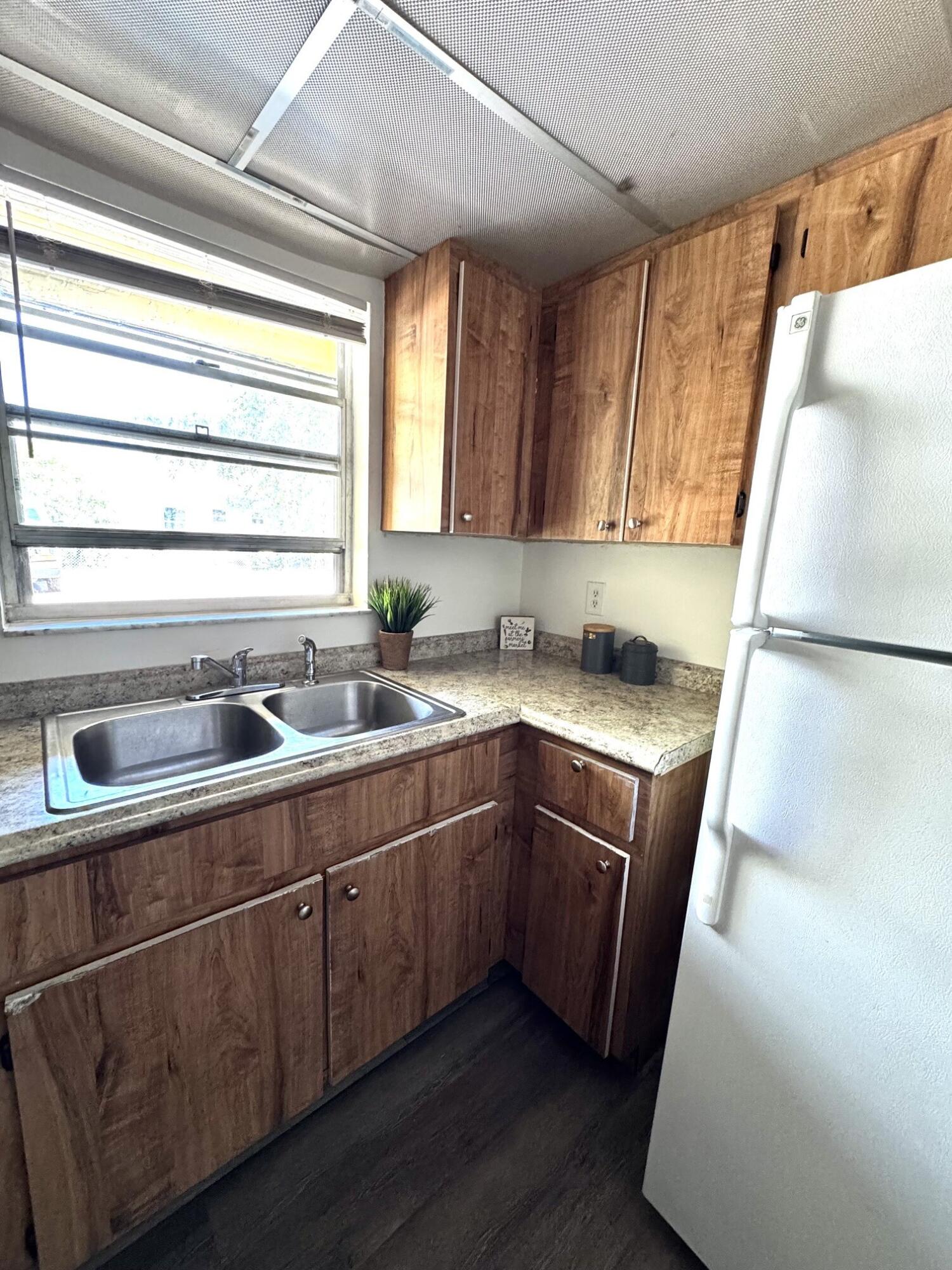 Foto de propiedad en 117 N E Street, Lake Worth Beach, FL 33460 Lake Worth Beach con MLS# 