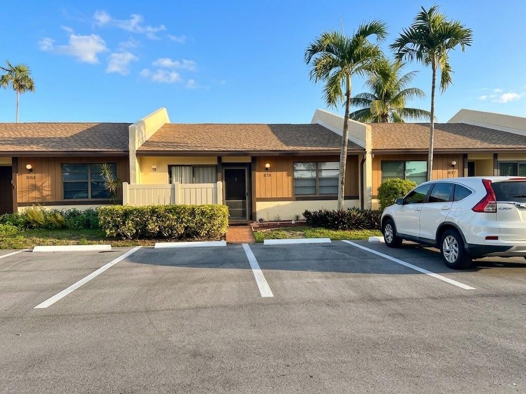 En Venta 535 BANKS Road 2-521, Margate, FL 33063, Margate, FL 33063