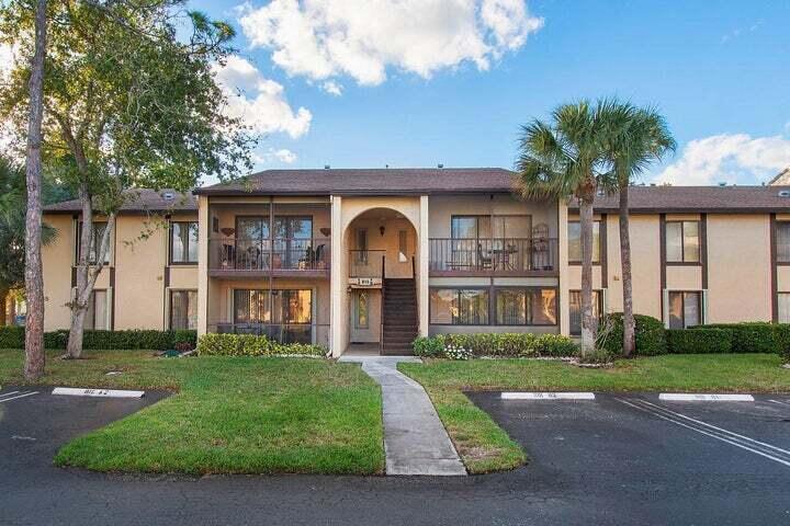 Foto de propiedad en 815 Sky Pine Way A1, Greenacres, FL 33415 Greenacres con MLS# 