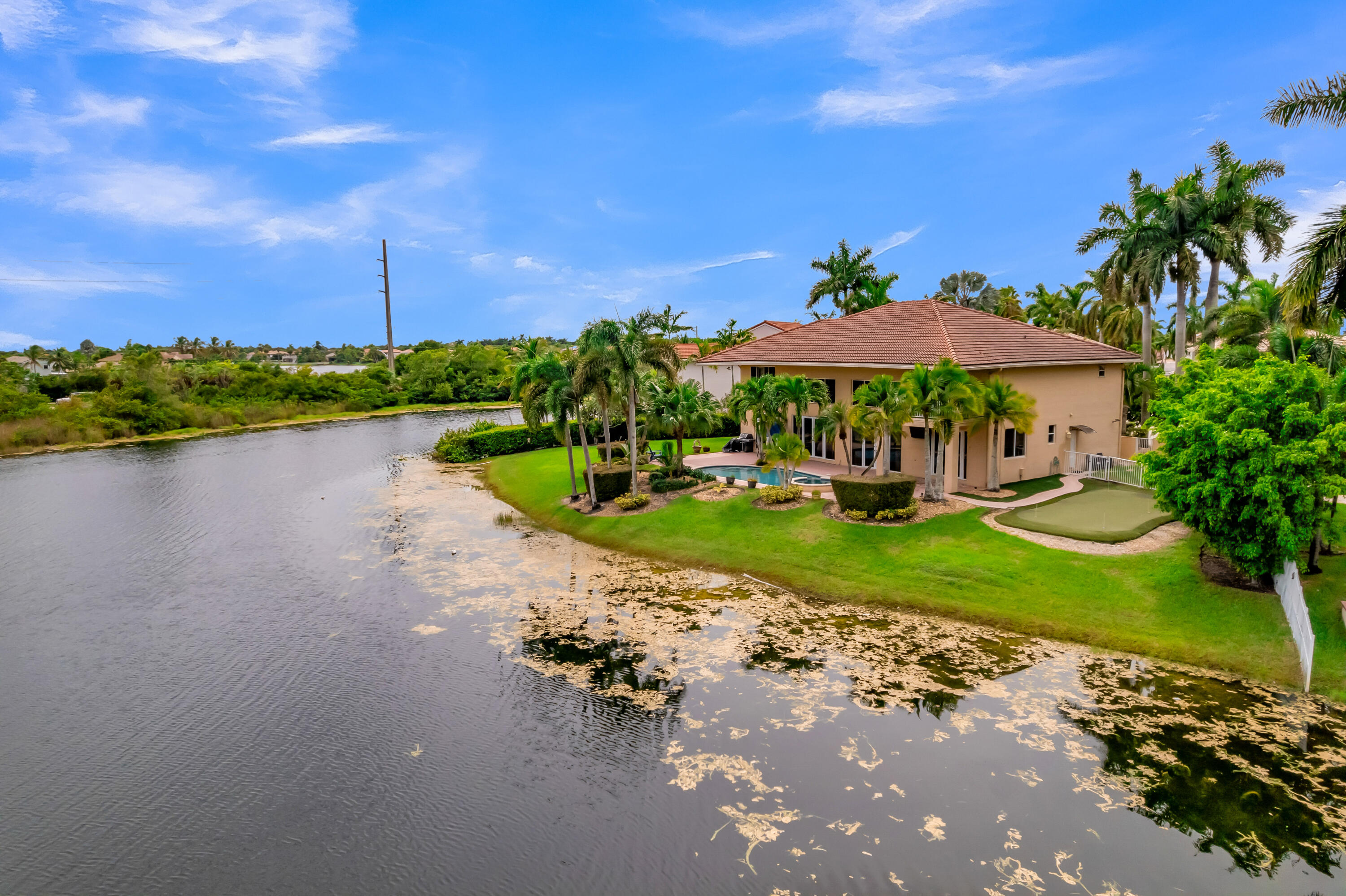 Foto de propiedad en 1333 SW 175th Way, Pembroke Pines, FL 33029 Pembroke Pines con MLS# 