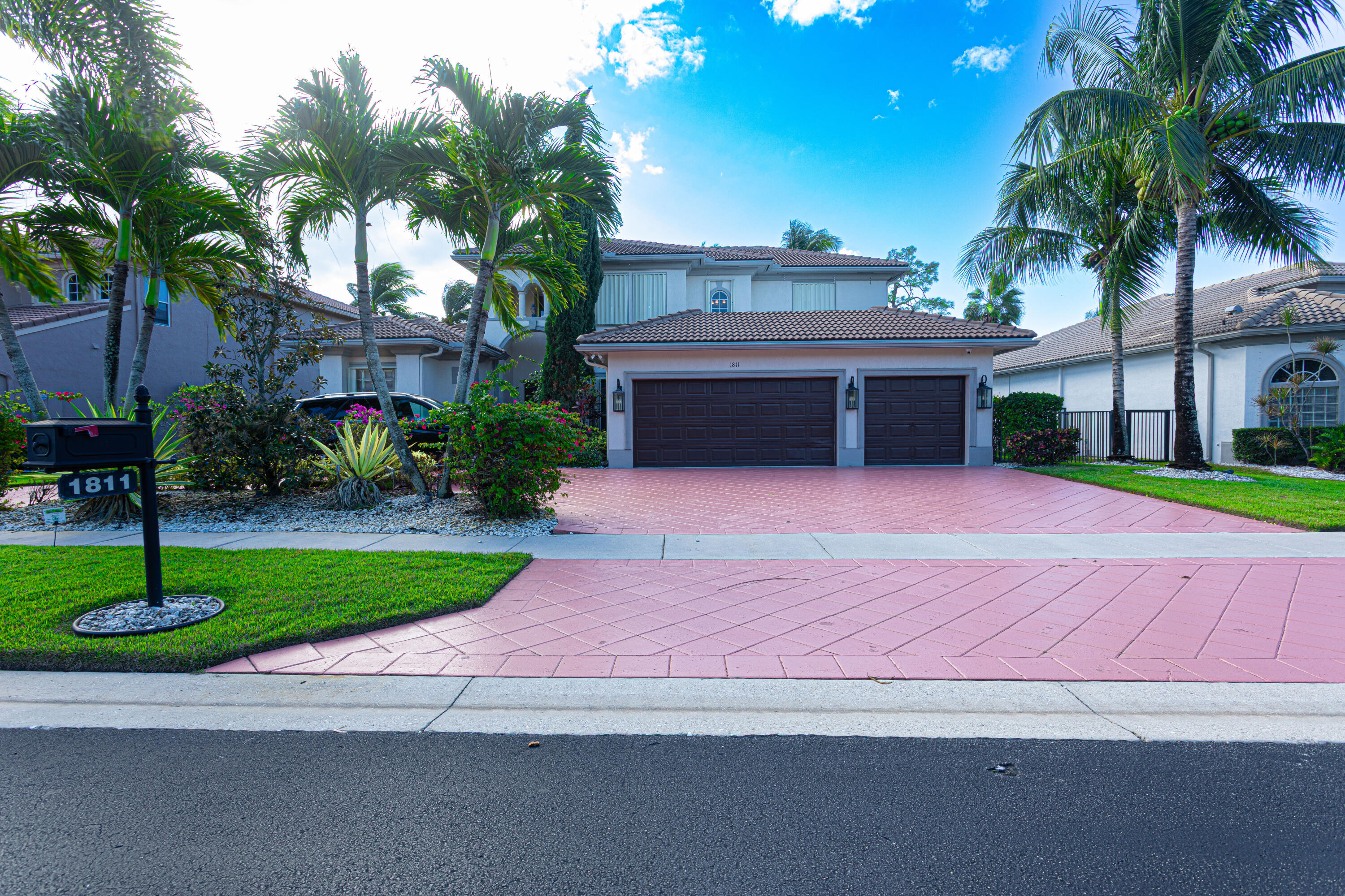 Foto de propiedad en 1811 WALDORF Drive, Royal Palm Beach, FL 33411 Royal Palm Beach con MLS# 