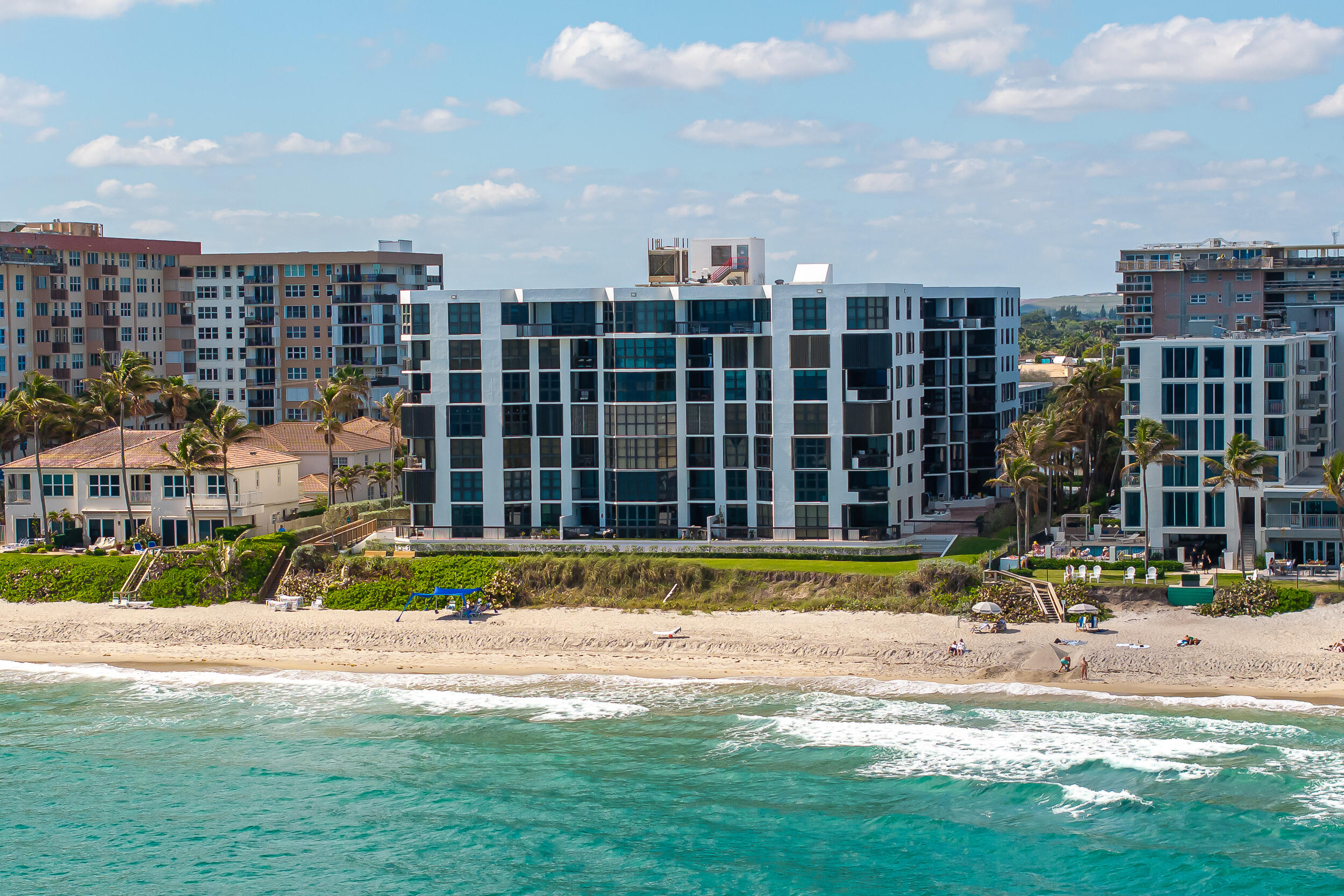 Foto de propiedad en 1155 Hillsboro Mile, Hillsboro Beach, FL 33062 Hillsboro Beach con MLS# 