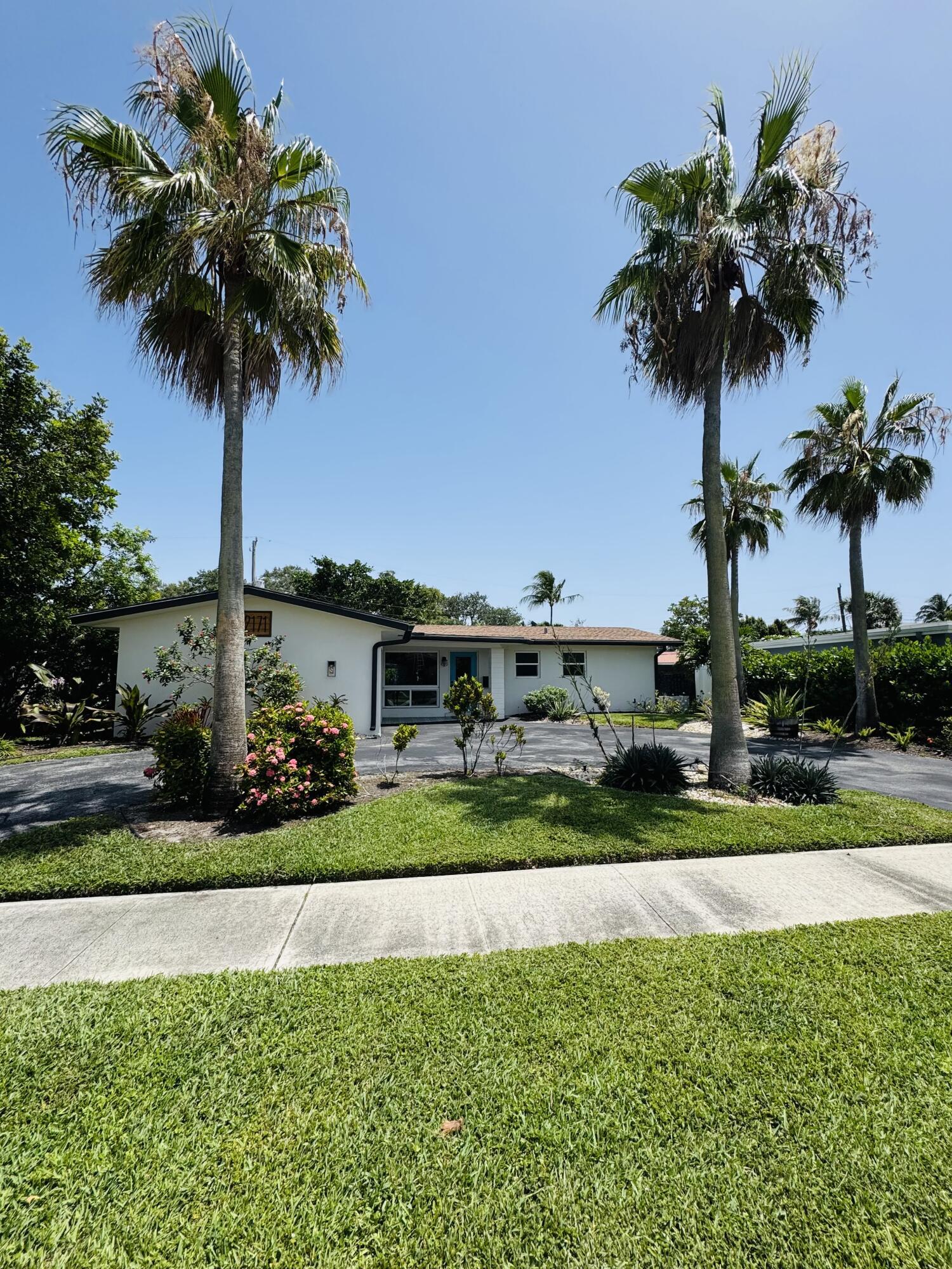 Foto de propiedad en 2171 NE 62ND Court, Fort Lauderdale, FL 33308 Fort Lauderdale con MLS# 