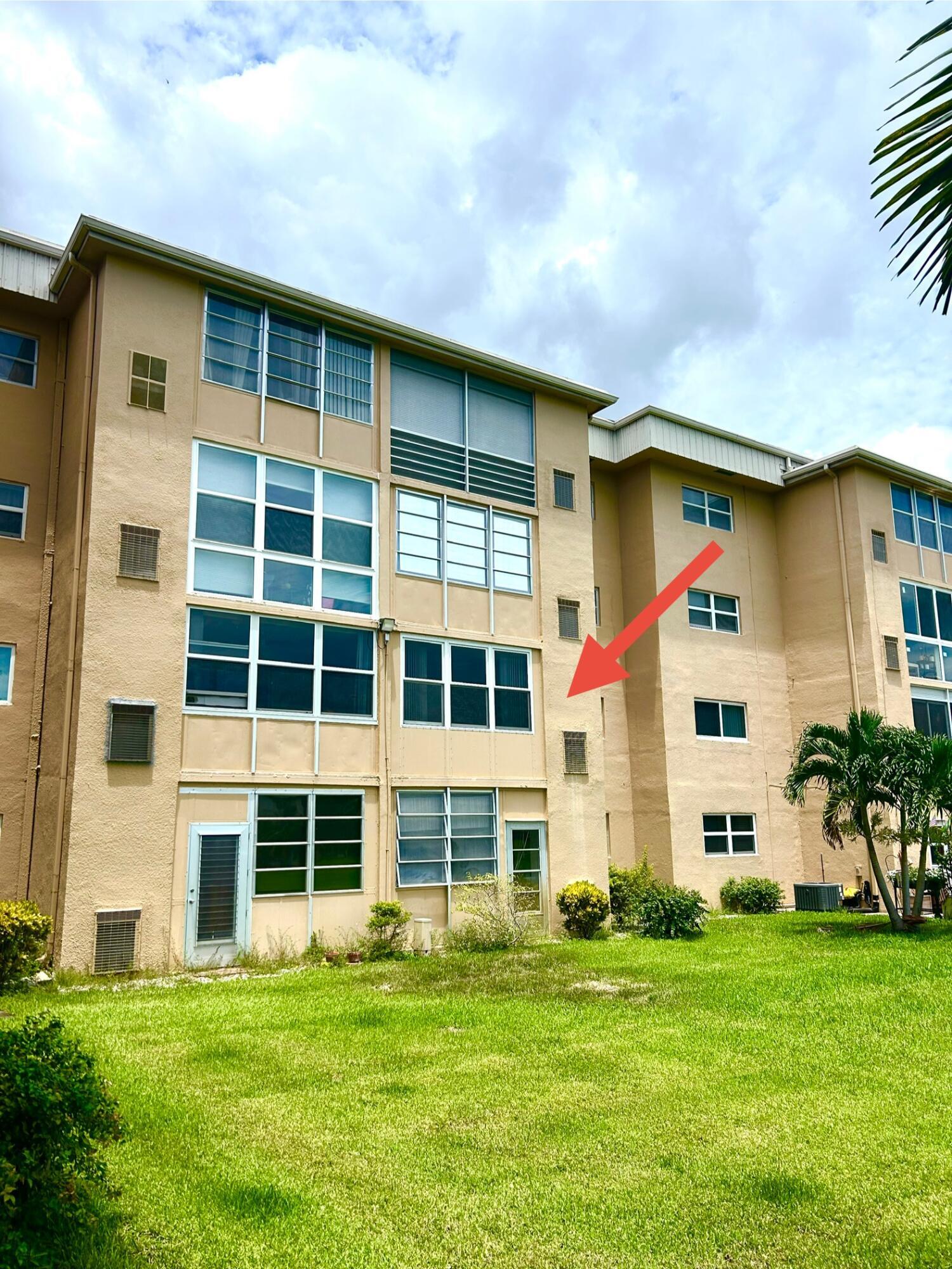 Foto de propiedad en 2600 NE 1st Lane Apt 205, Boynton Beach, FL 33435 Boynton Beach con MLS# 