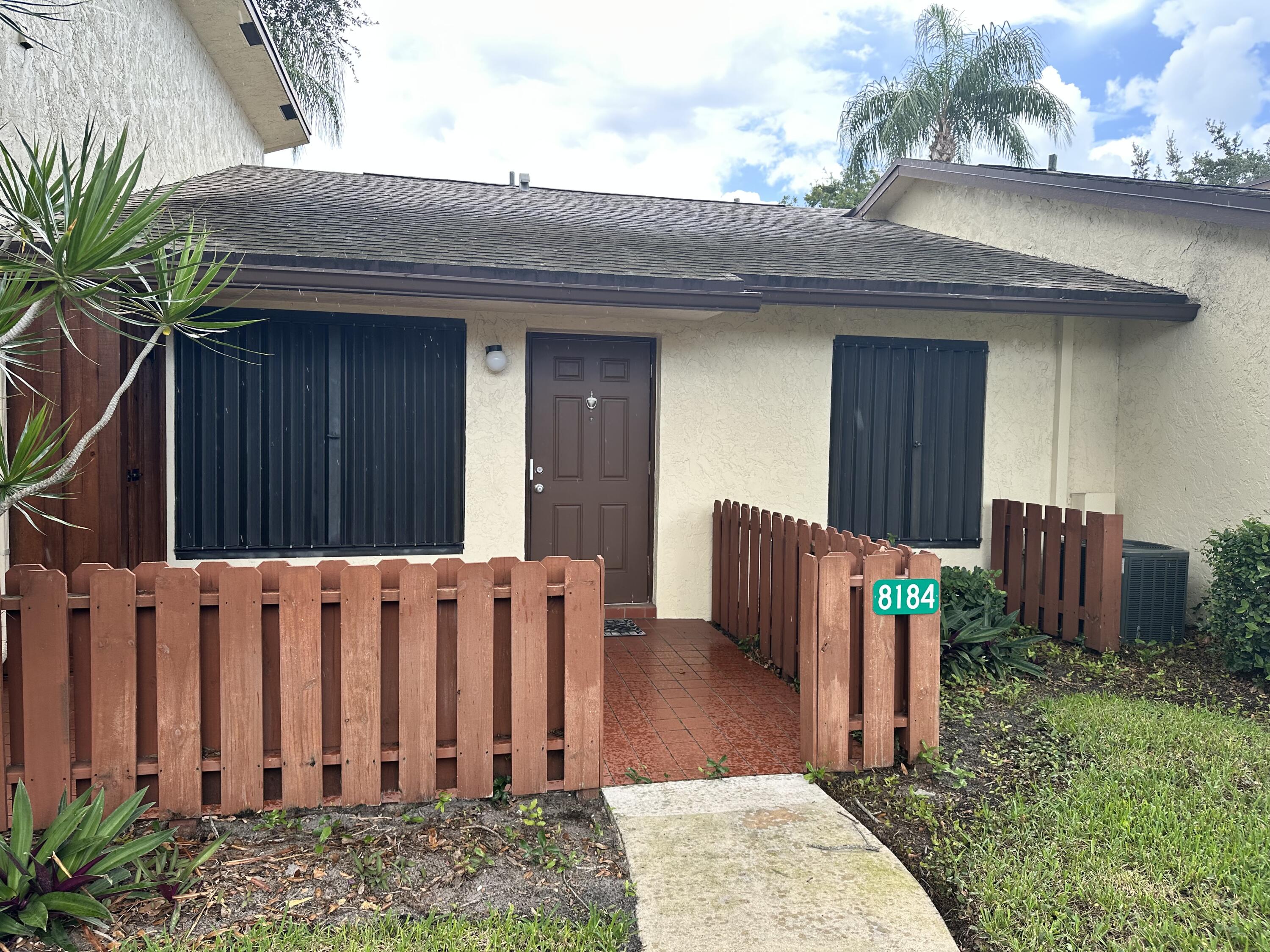Foto de propiedad en 8184 SE Villa Way, Hobe Sound, FL 33455 Hobe Sound con MLS# 