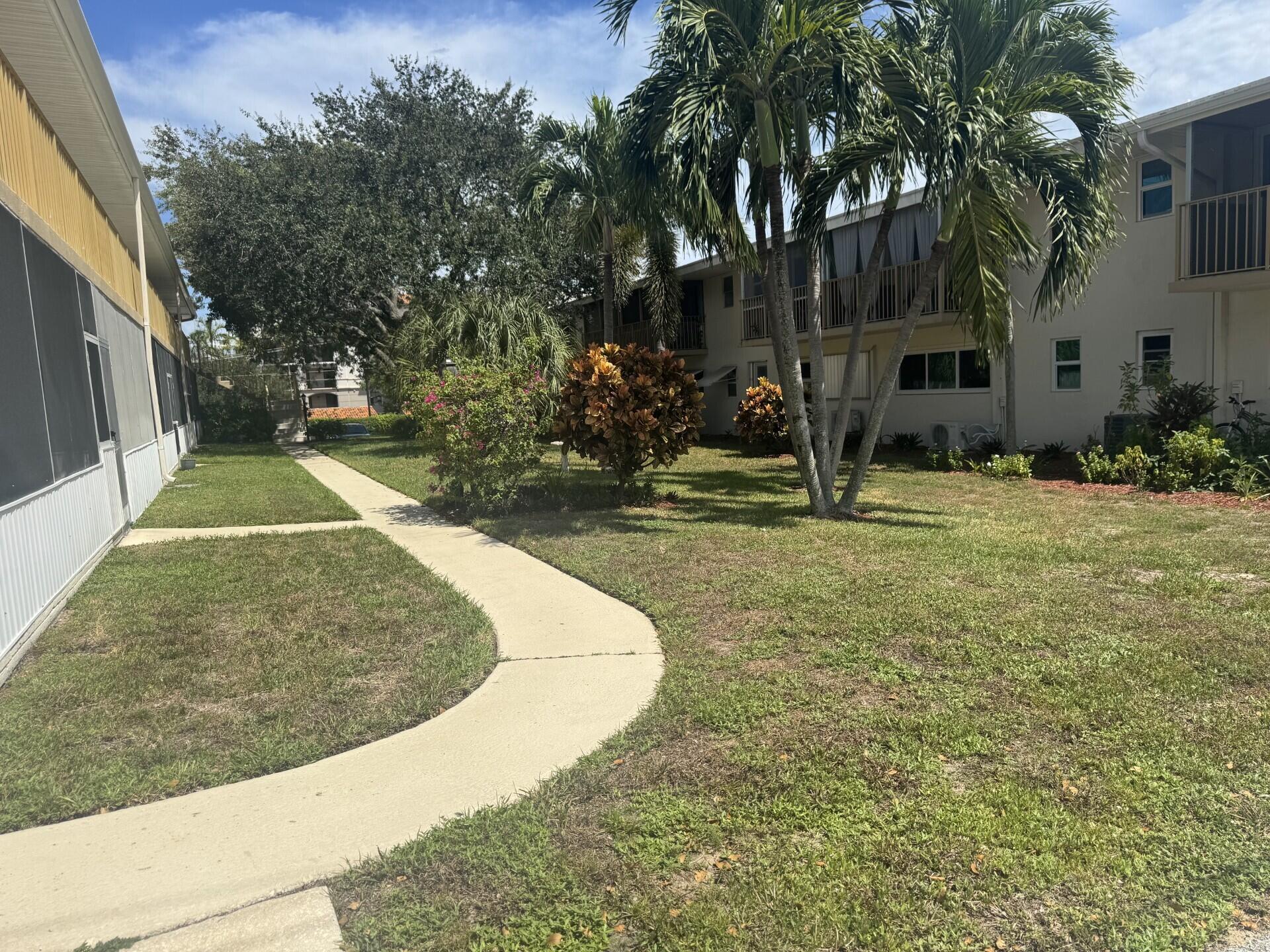 Foto de propiedad en 11 SW 4TH Avenue 1, Boca Raton, FL 33432 Boca Raton con MLS# 