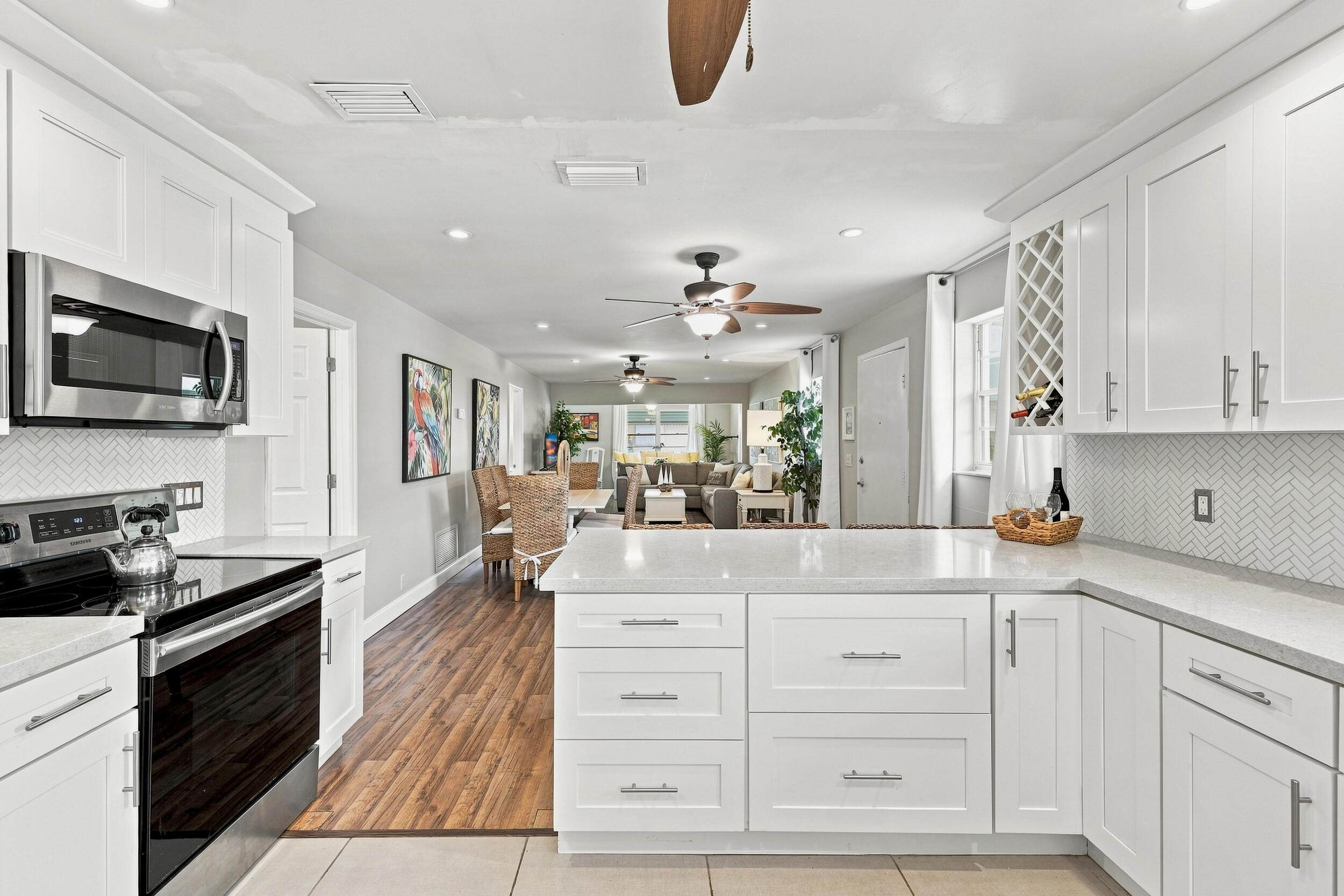 Foto de propiedad en 435 BLUEBIRD Lane, Delray Beach, FL 33445 Delray Beach con MLS# 