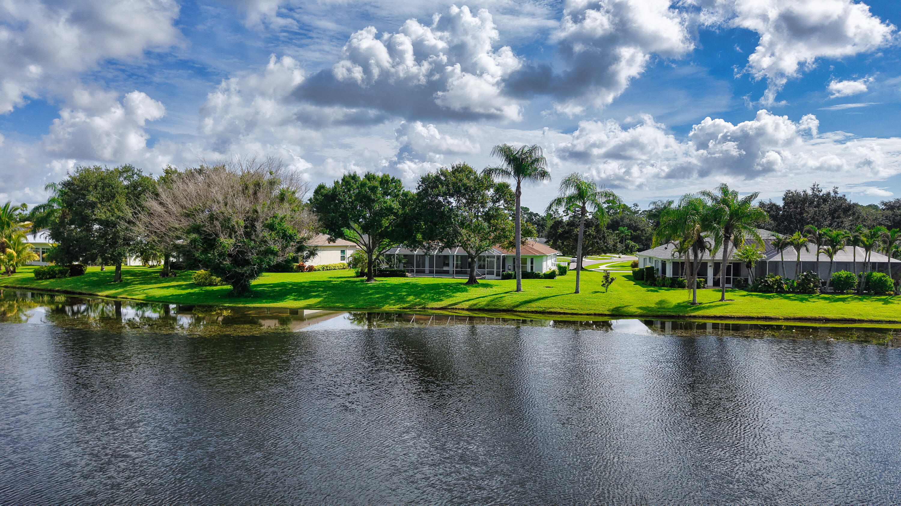 Foto de propiedad en 240 53RD Circle, Vero Beach, FL 32968 Vero Beach con MLS# 