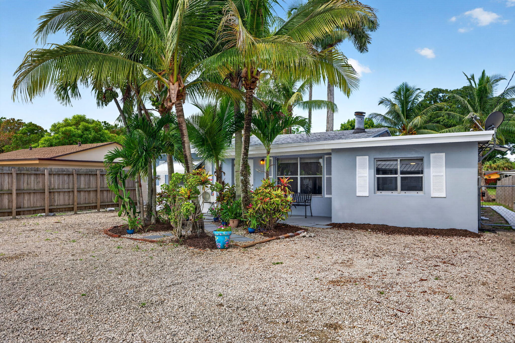 Foto de propiedad en 1873 SW 28TH Terrace, Fort Lauderdale, FL 33312 Fort Lauderdale con MLS# 