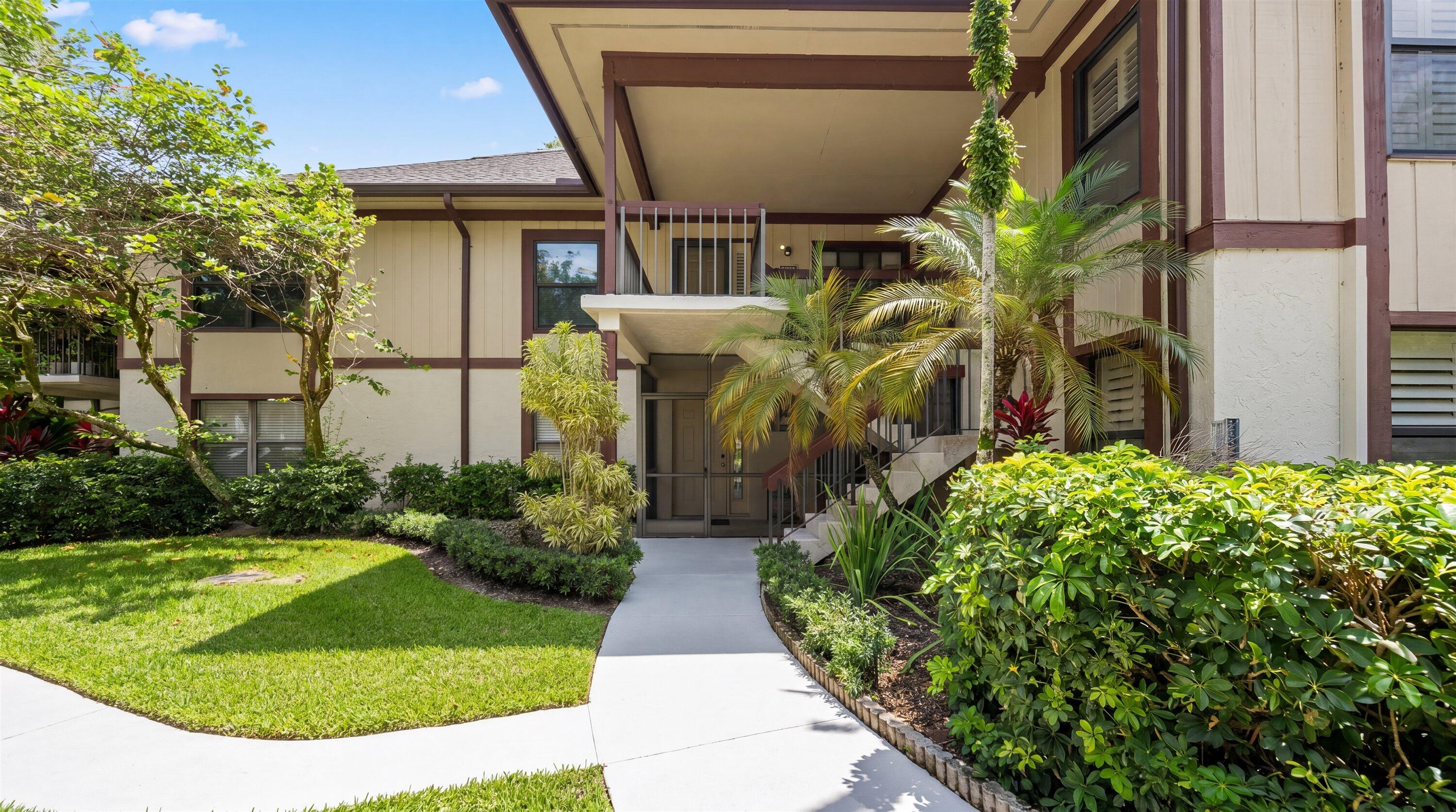 Foto de propiedad en 13400 Polo Rd W 203, Wellington, FL 33414 Wellington con MLS# 