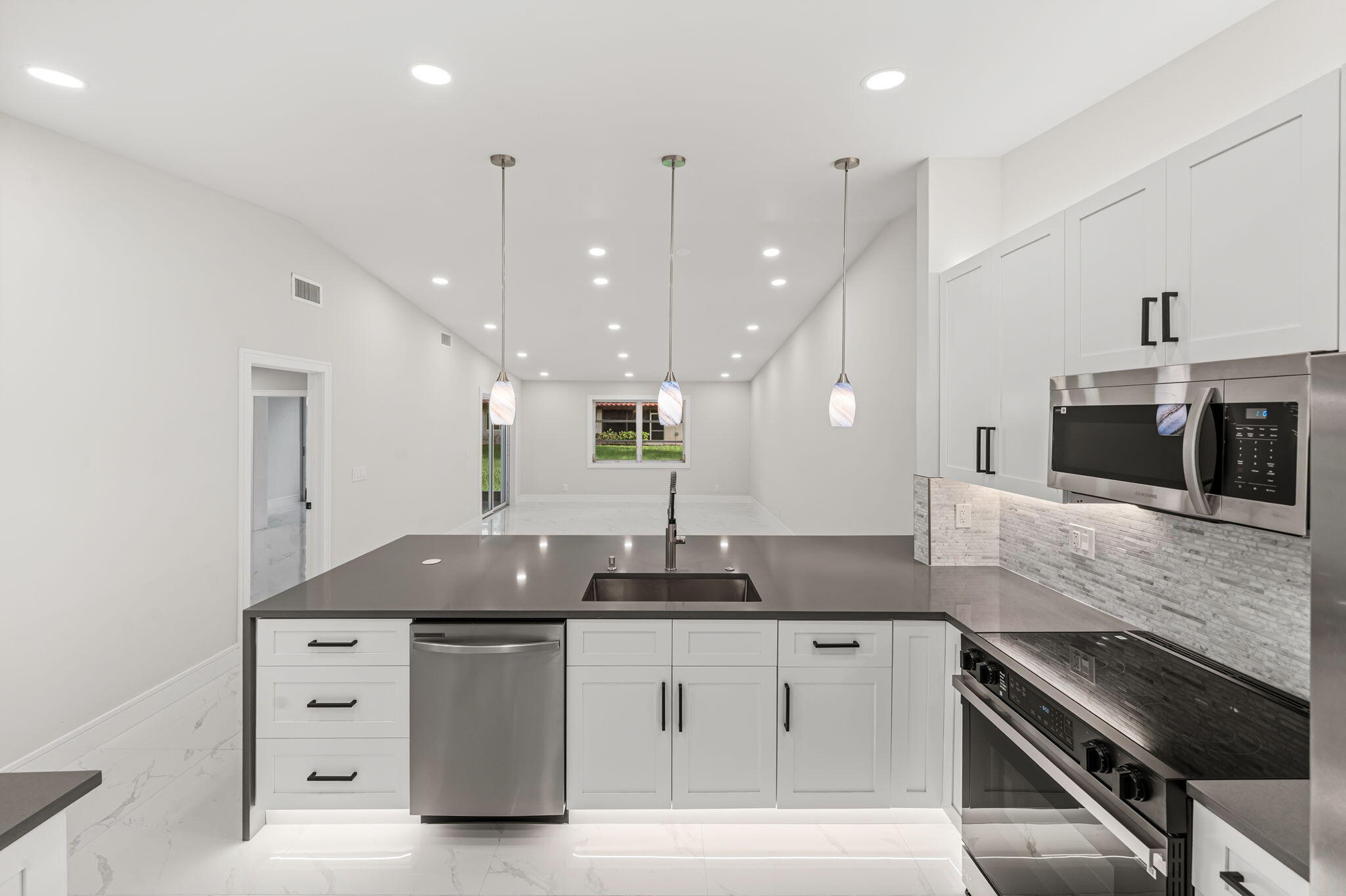 Foto de propiedad en 6083 MILLINGTON Way 6083, Delray Beach, FL 33484 Delray Beach con MLS# 