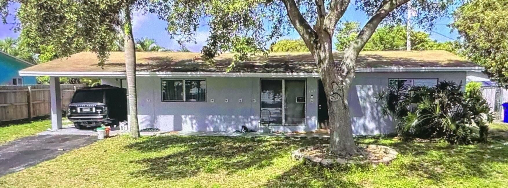 Foto de propiedad en 223 SE 14TH Place, Deerfield Beach, FL 33441 Deerfield Beach con MLS# 