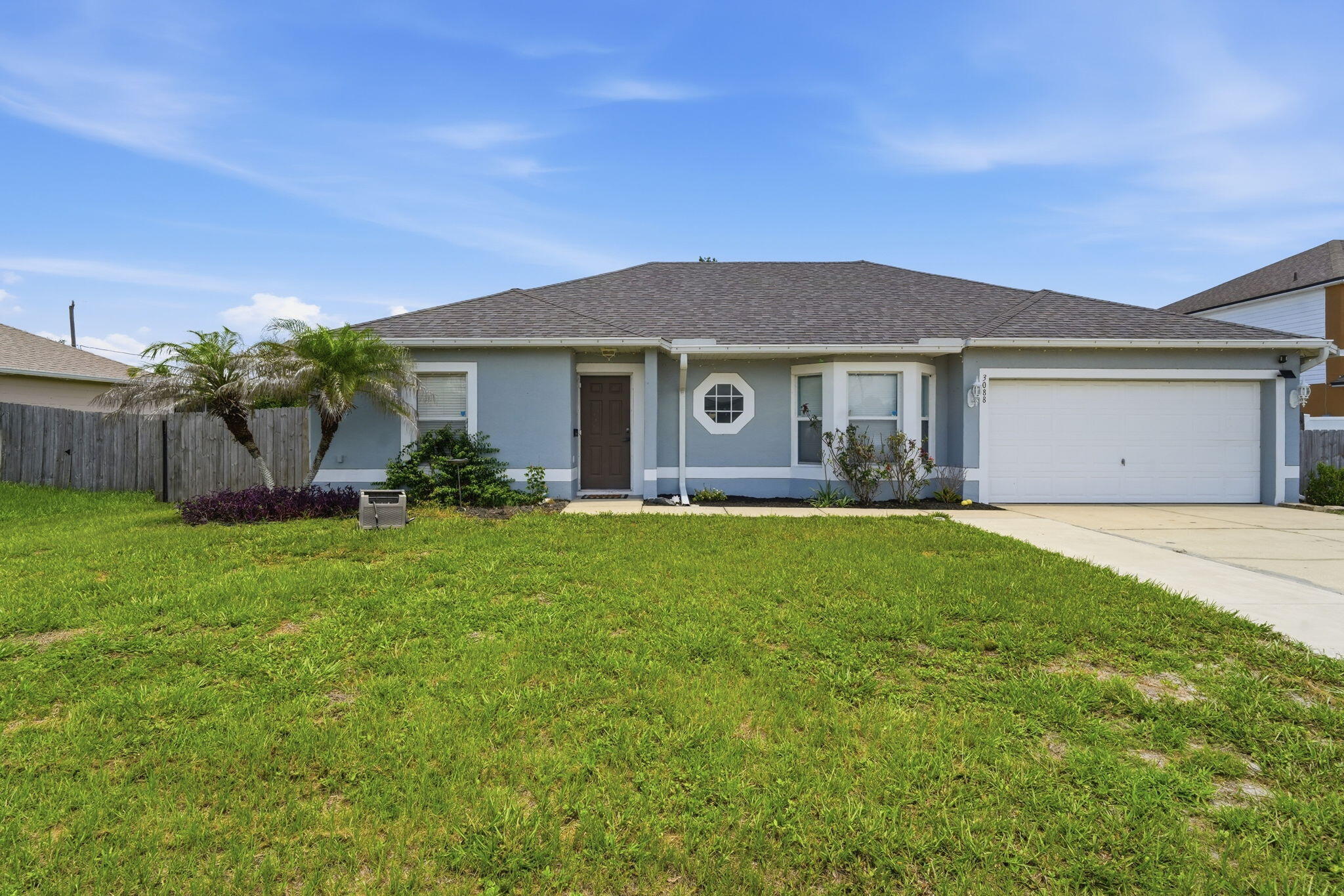 Foto de propiedad en 3088 WAINWRIGHT Street, Deltona, FL 32738 Deltona con MLS# 