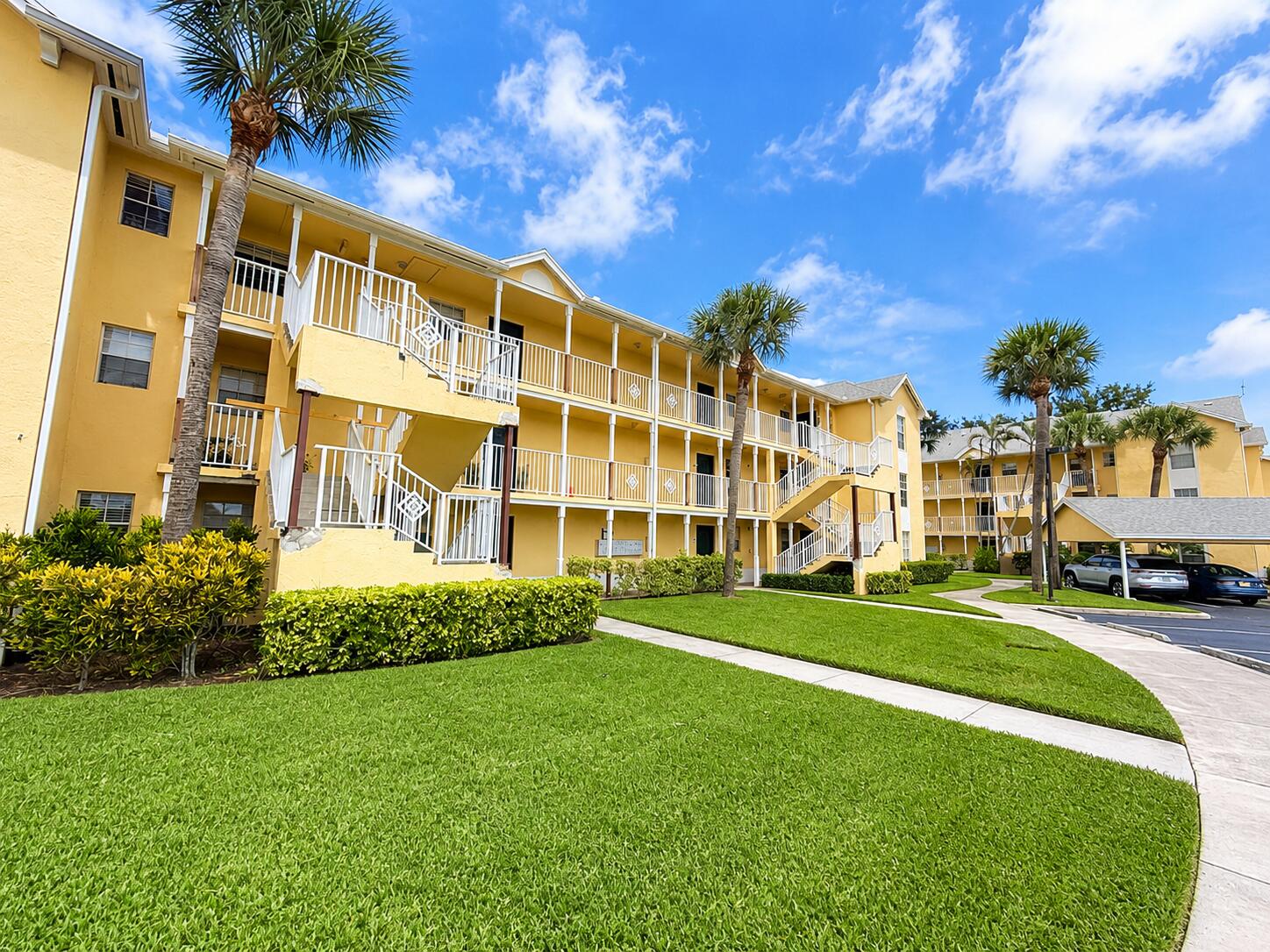 Foto de propiedad en 6347 LA COSTA Drive G, Boca Raton, FL 33433 Boca Raton con MLS# 