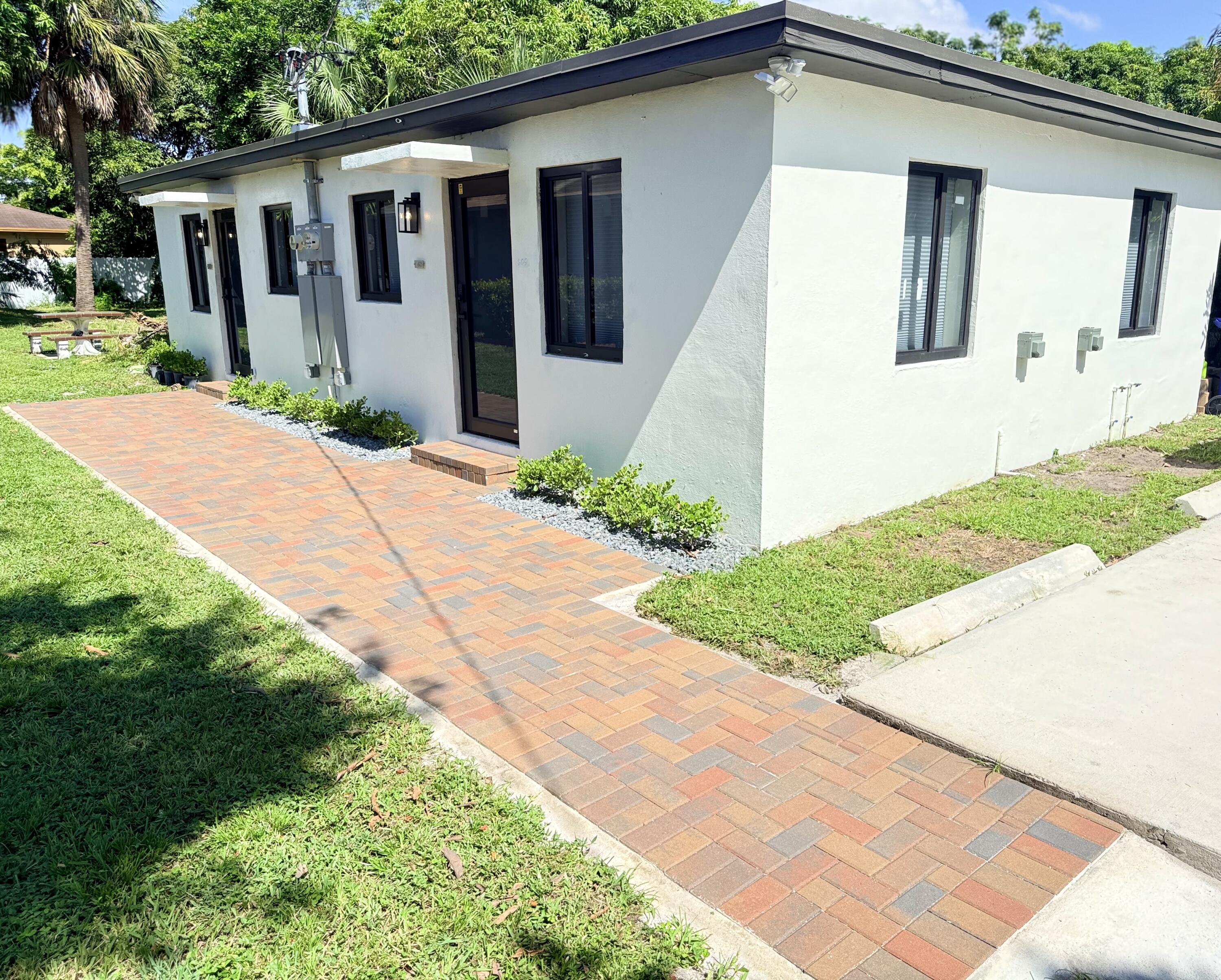 Foto de propiedad en 605 NW 15TH, Pompano Beach, FL 33069 Pompano Beach con MLS# 