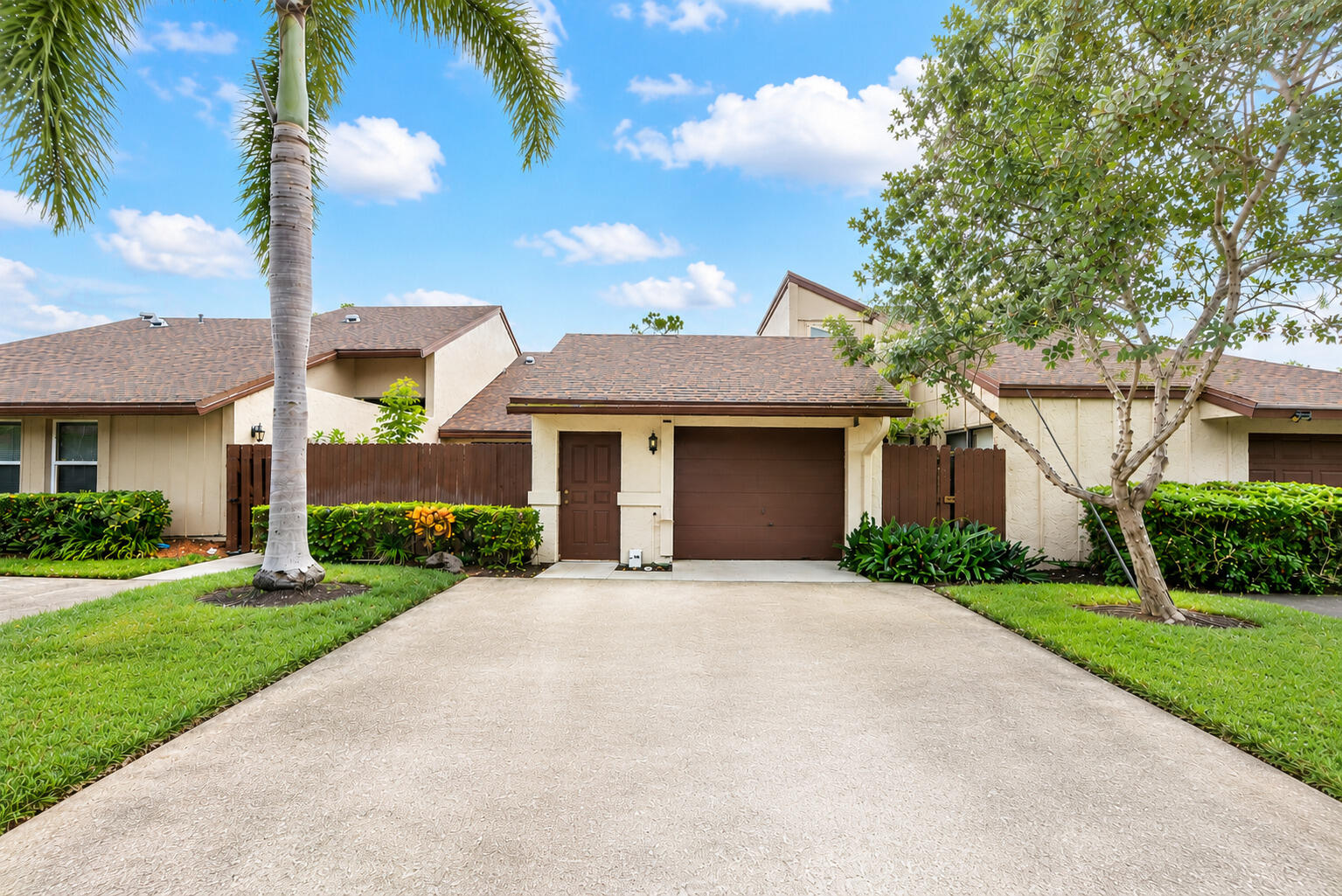 Foto de propiedad en 22686 Vistawood Way, Boca Raton, FL 33428 Boca Raton con MLS# 