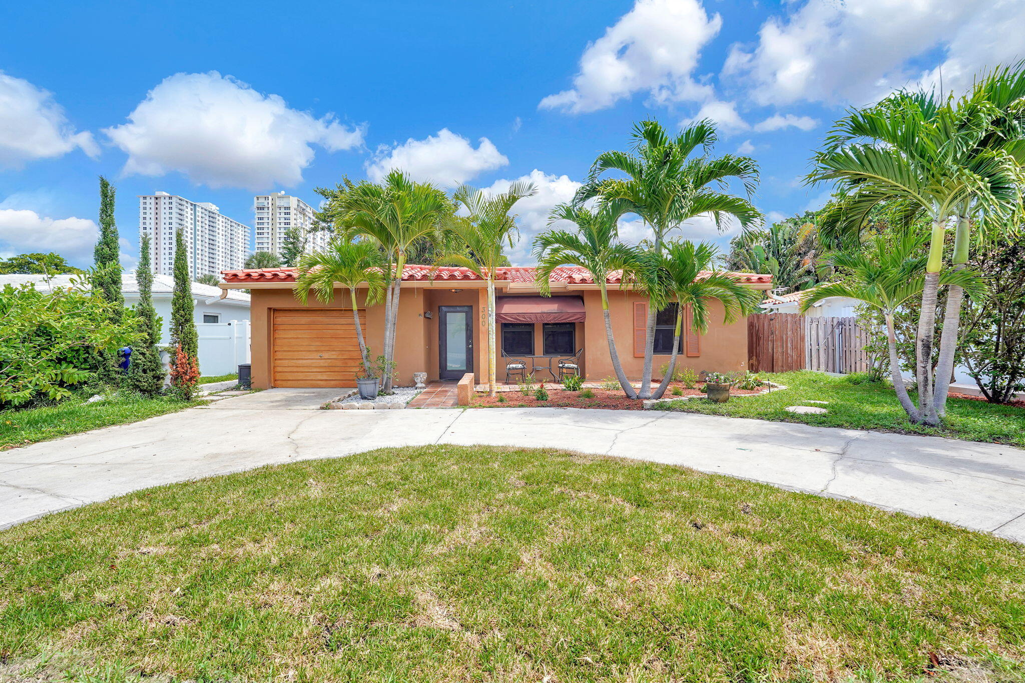 En Venta 300 S Riverside Drive, Pompano Beach, FL 33062, Pompano Beach, FL 33062
