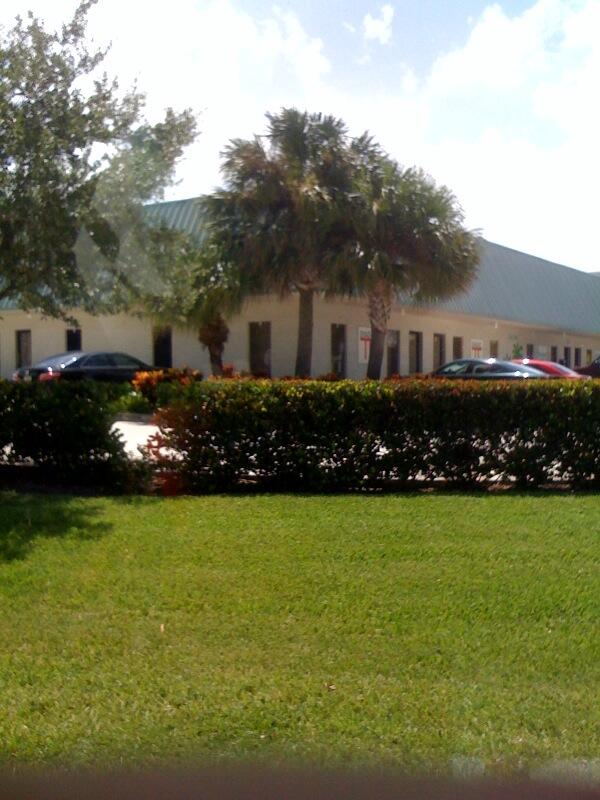 Foto de propiedad en 500 COMMERCE Way W 6-7, Jupiter, FL 33458 Jupiter con MLS# 