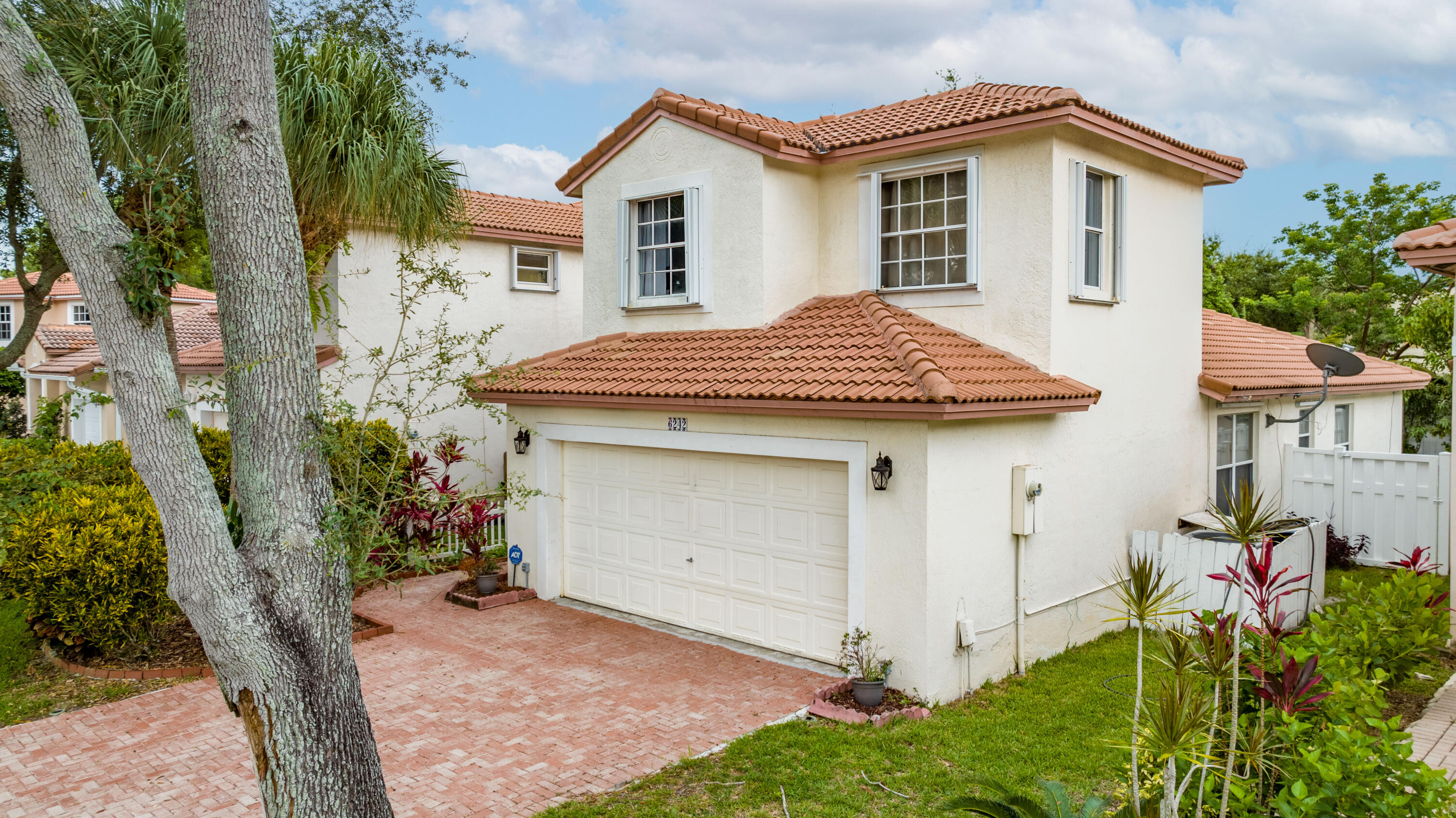En Renta 6242 NW 38TH Drive 6242, Coral Springs, FL 33067, Coral Springs, FL 33067
