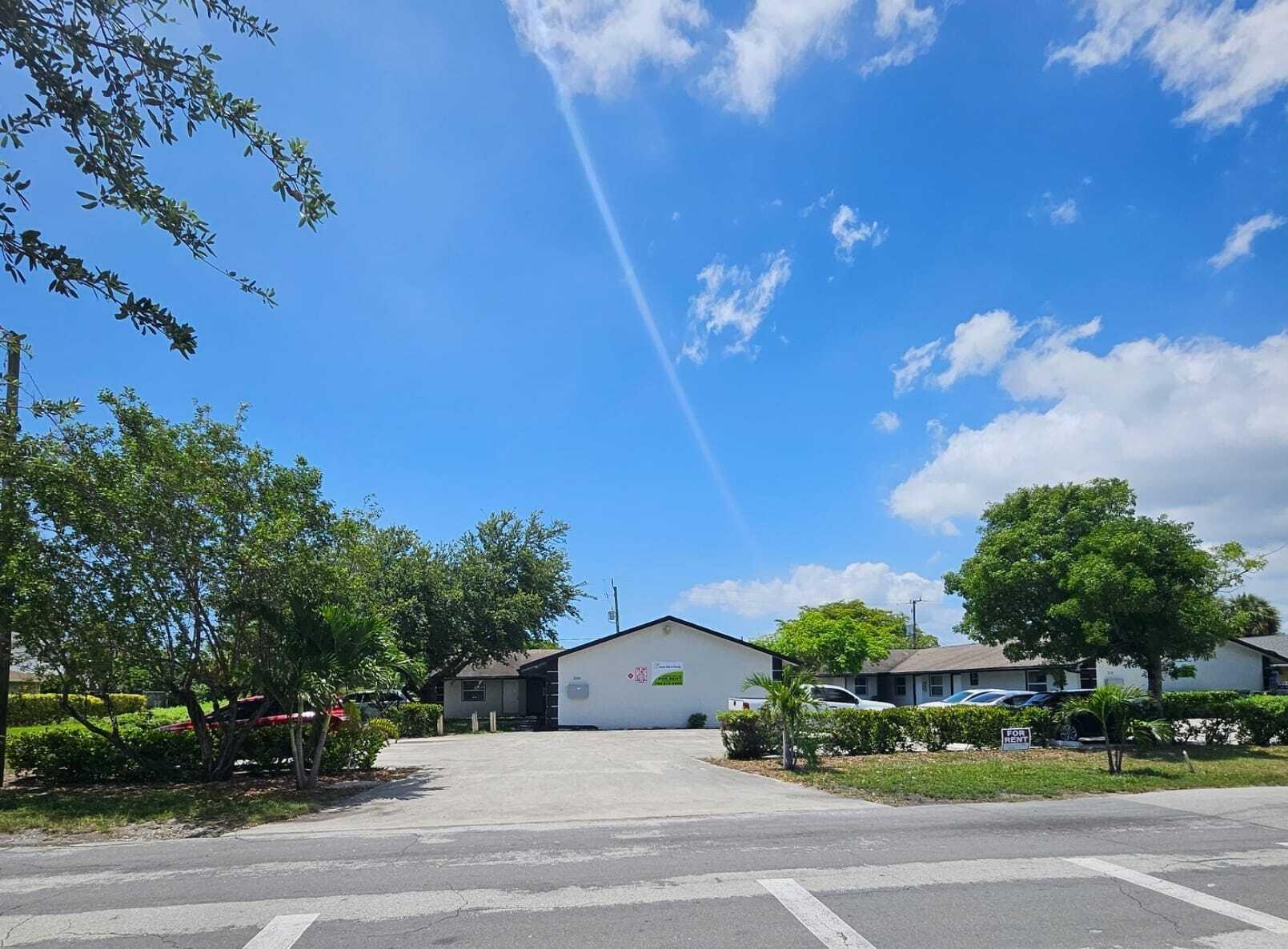 En Renta 200 NW 14TH Street 5, Pompano Beach, FL 33060, Pompano Beach, FL 33060