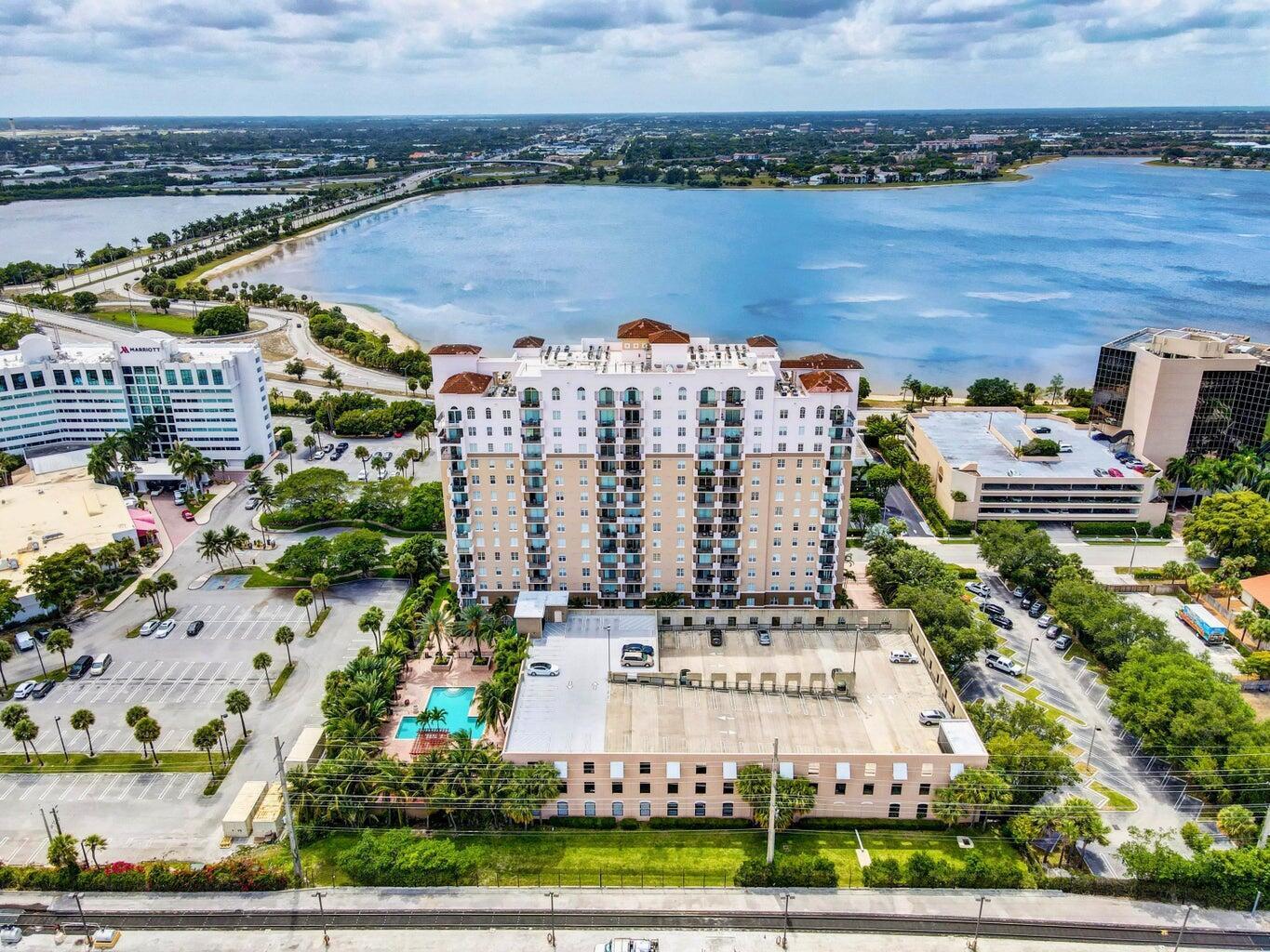 En Renta 616 CLEARWATER PARK Road 602, West Palm Beach, FL 33401, West Palm Beach, FL 33401
