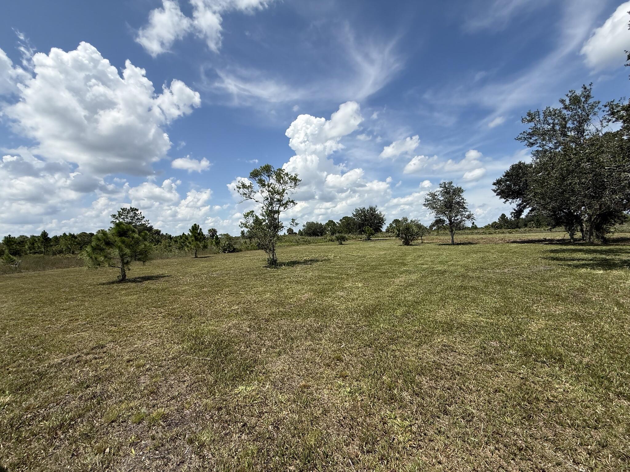 Foto de propiedad en 17019 NW 296TH Street, Okeechobee, FL 34972 Okeechobee con MLS# 