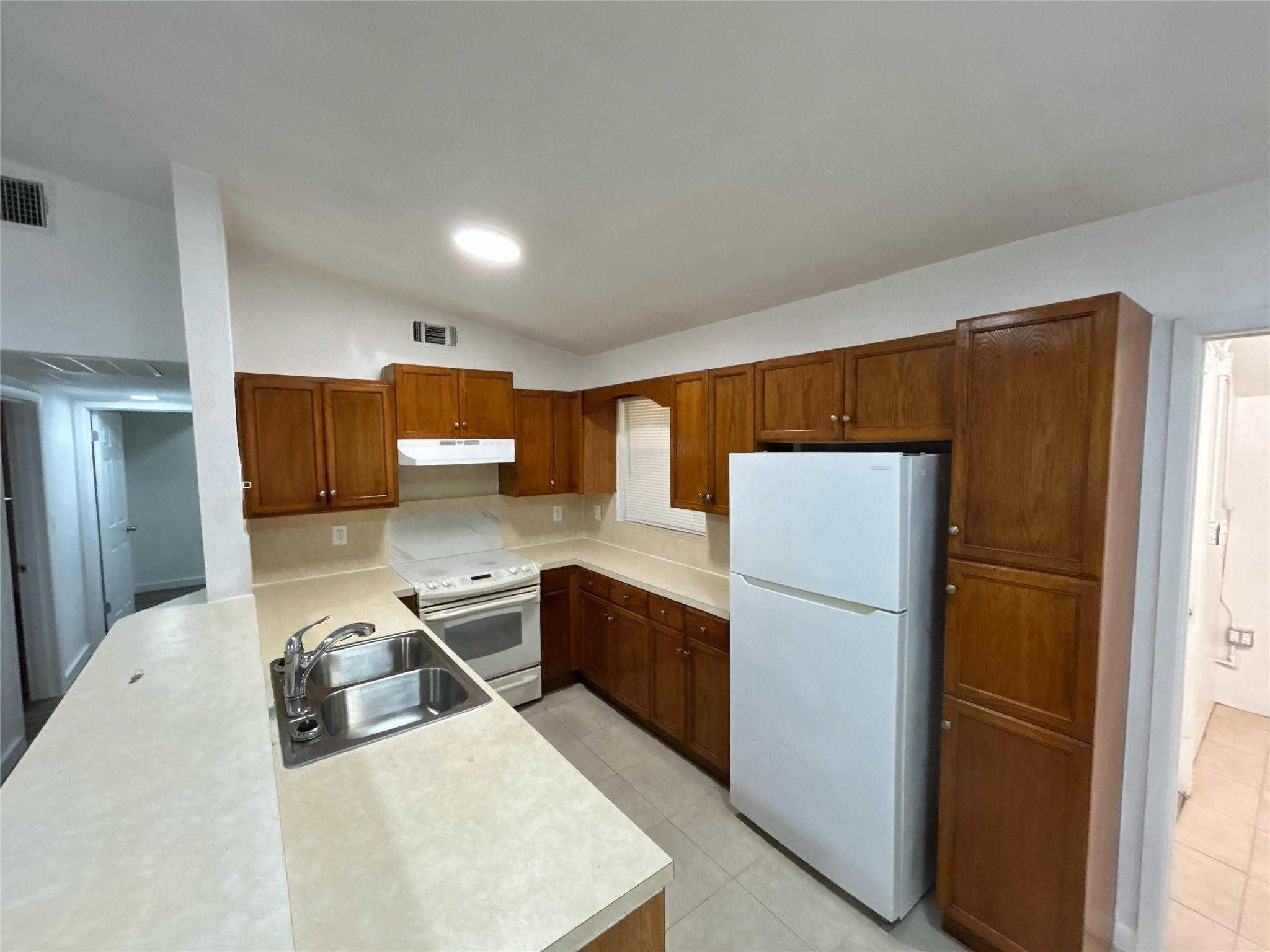 En Renta 417 SW 25TH Terrace, Fort Lauderdale, FL 33312, Fort Lauderdale, FL 33312