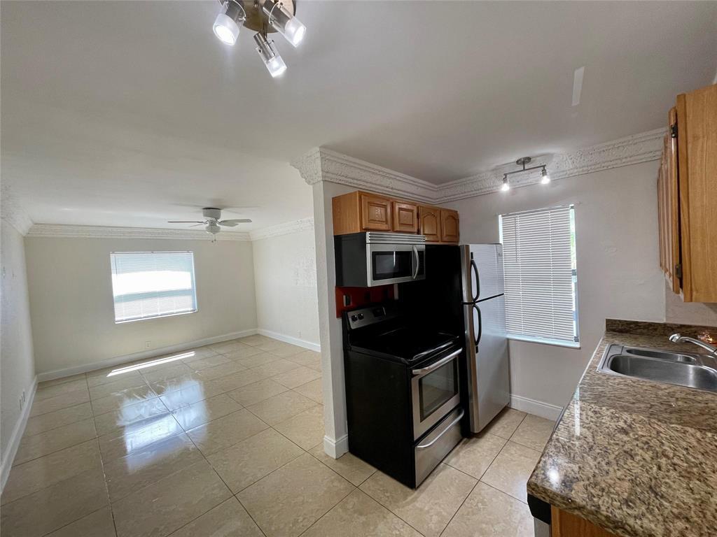 En Renta 601 NE 29TH Drive 9, Wilton Manors, FL 33334, Wilton Manors, FL 33334