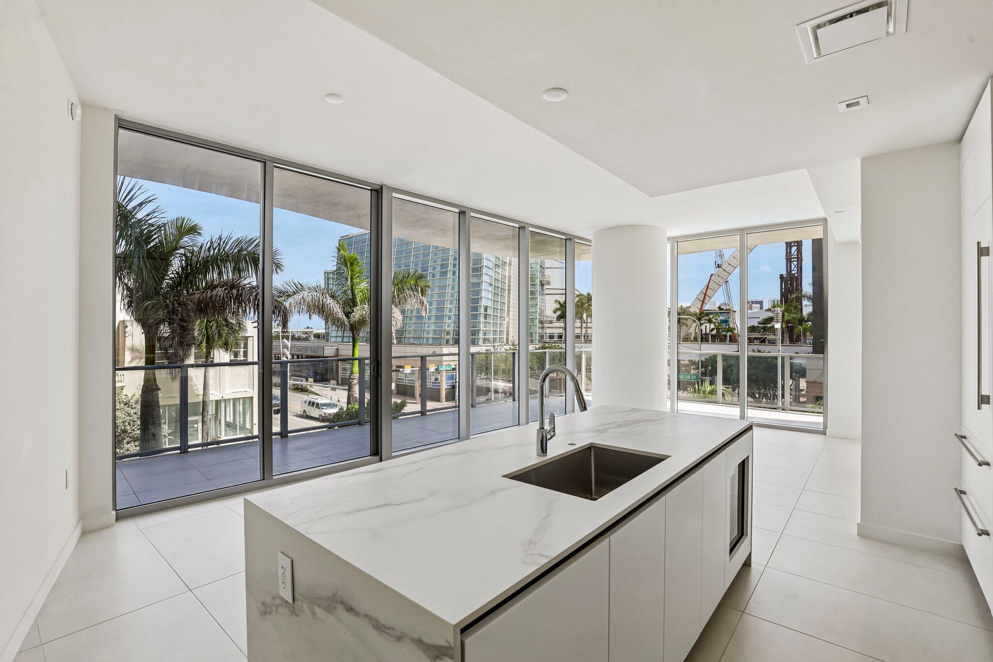 En Venta 1400 BISCAYNE Boulevard 201, Miami, FL 33132, Miami, FL 33132