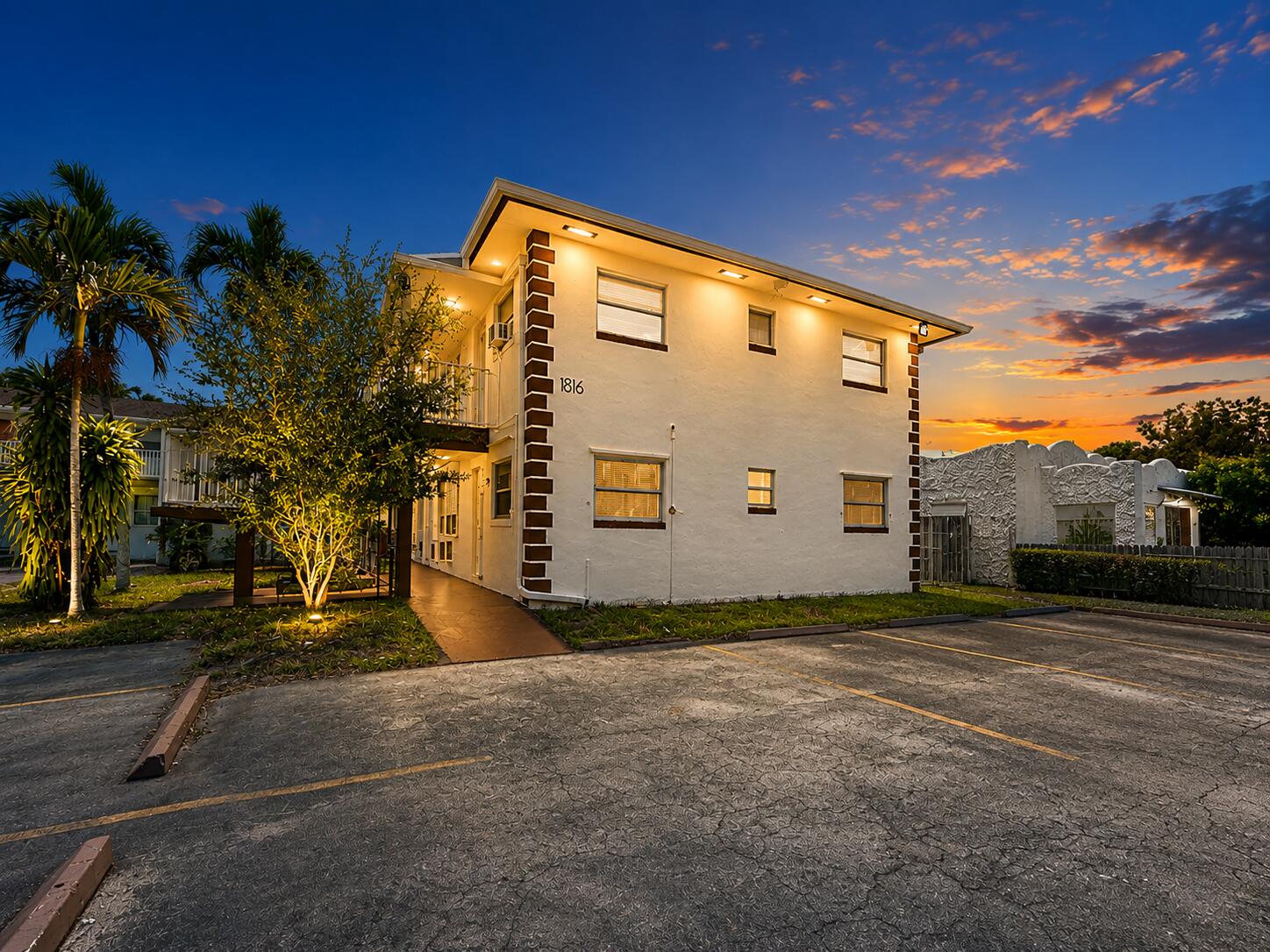 En Venta 1816 Mckinley Street 7, Hollywood, FL 33020, Hollywood, FL 33020