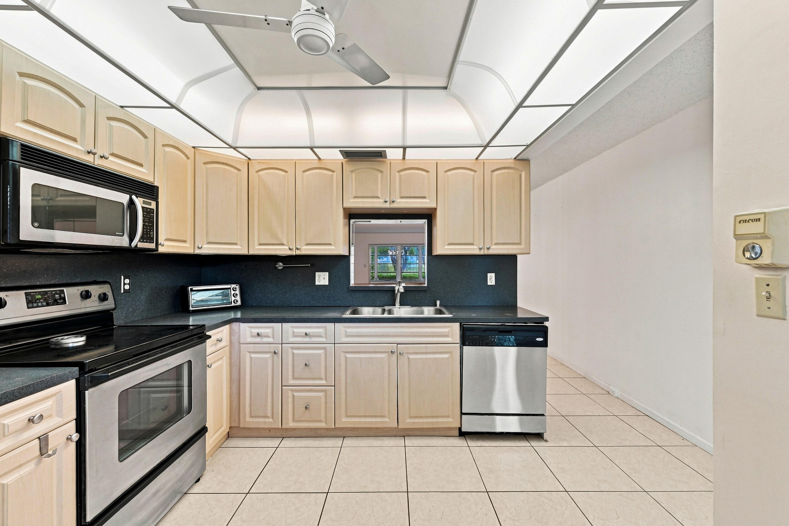 En Venta 2101 LUCAYA Bend C1, Coconut Creek, FL 33066, Coconut Creek, FL 33066