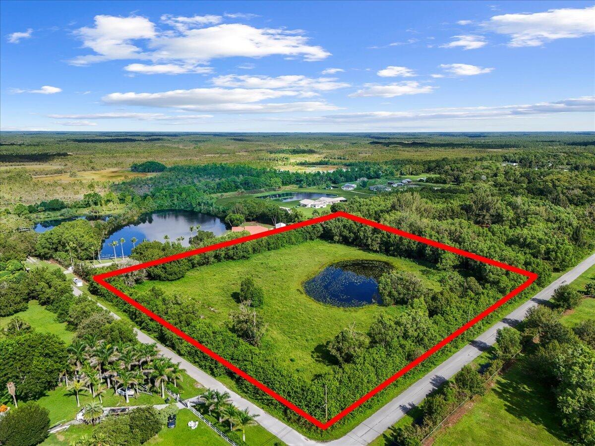 Foto de propiedad en 13815 182ND Court N, Jupiter Farms, FL 33478 Jupiter Farms con MLS# 