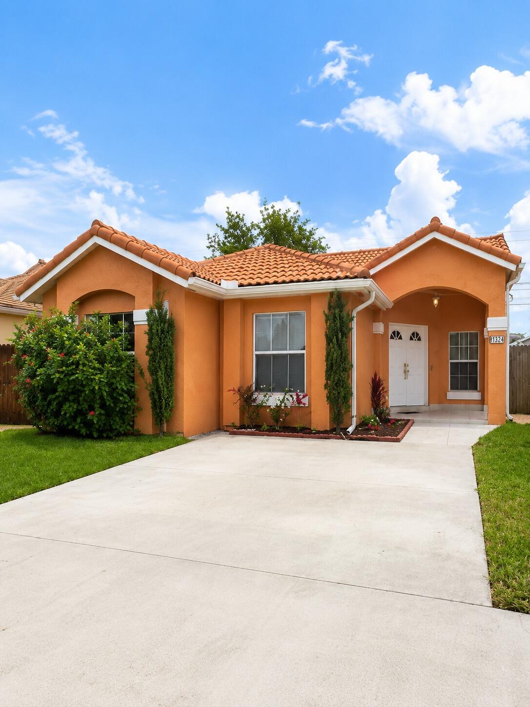En Renta 863 NW 122ND Avenue, Miami, FL 33182, Miami, FL 33182
