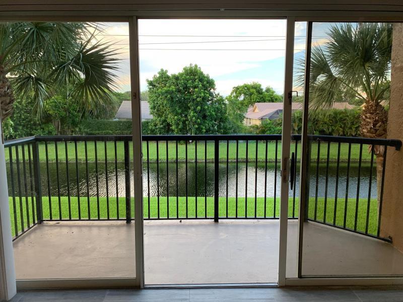 En Venta 9033 WILES Road 205, Coral Springs, FL 33067, Coral Springs, FL 33067