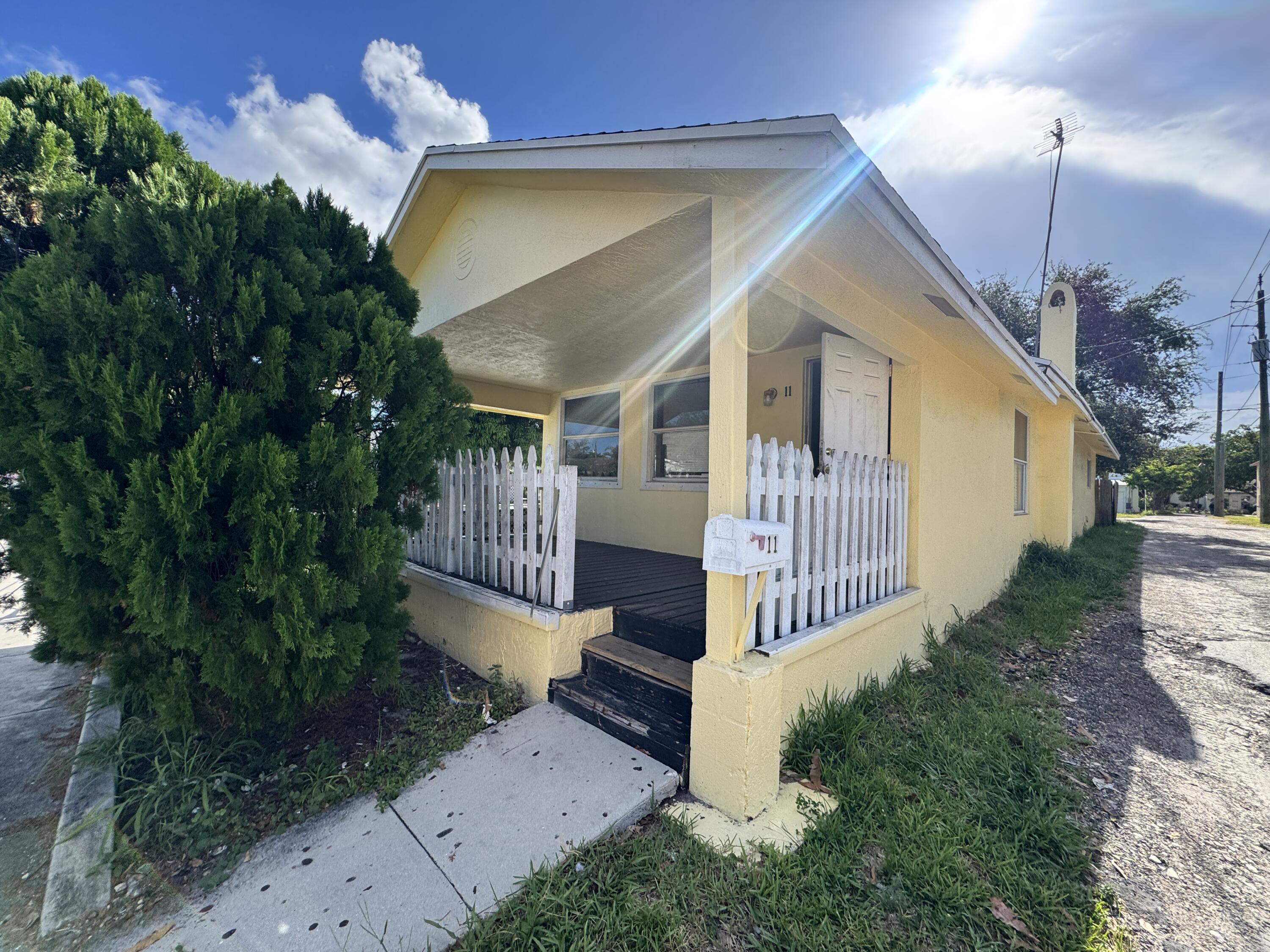 En Venta 11 S D Street, Lake Worth Beach, FL 33460, Lake Worth Beach, FL 33460